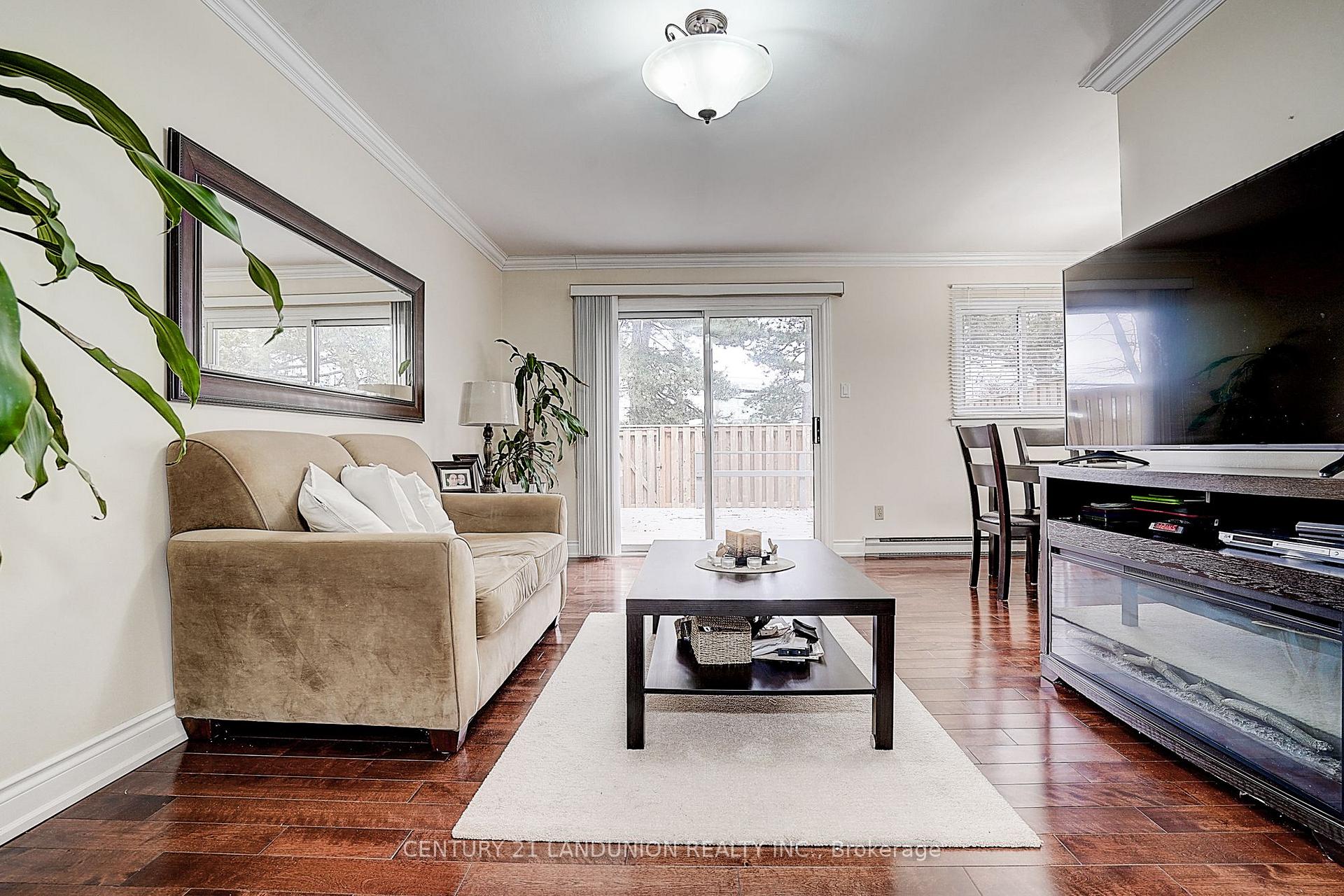 Photo 26 of 20 Niles Way S, Markham, Aileen-Willowbrook — HOMEH