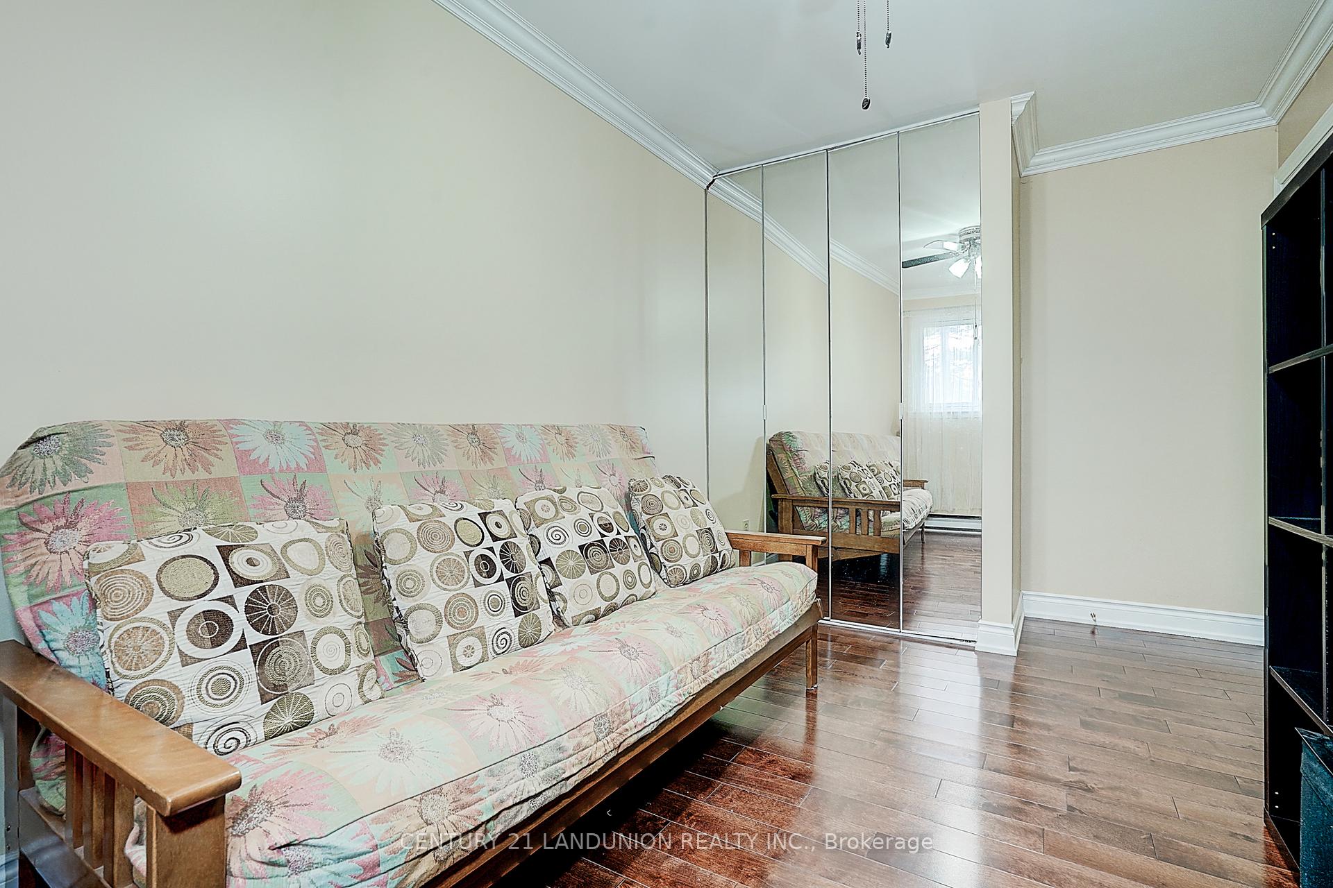 Photo 28 of 20 Niles Way S, Markham, Aileen-Willowbrook — HOMEH