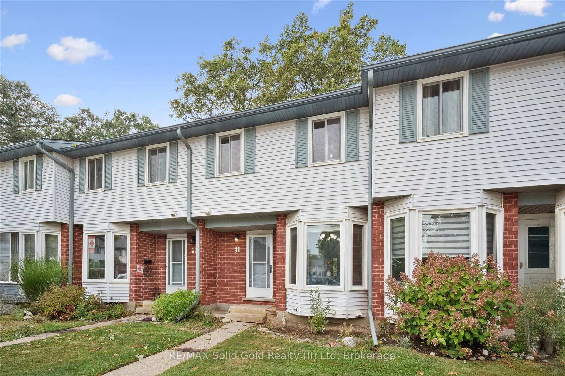 Front of Unit 41, 219 Kingswood Drive