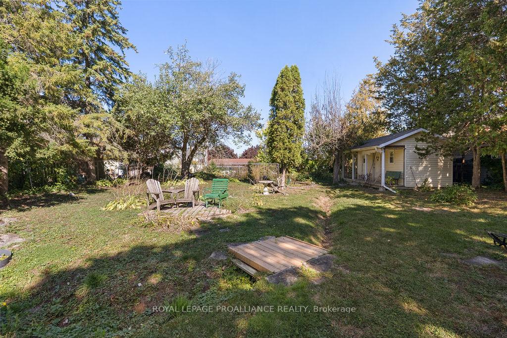 Photo 9 of 59 Purdy Street, Belleville, Belleville Ward — HOMEH