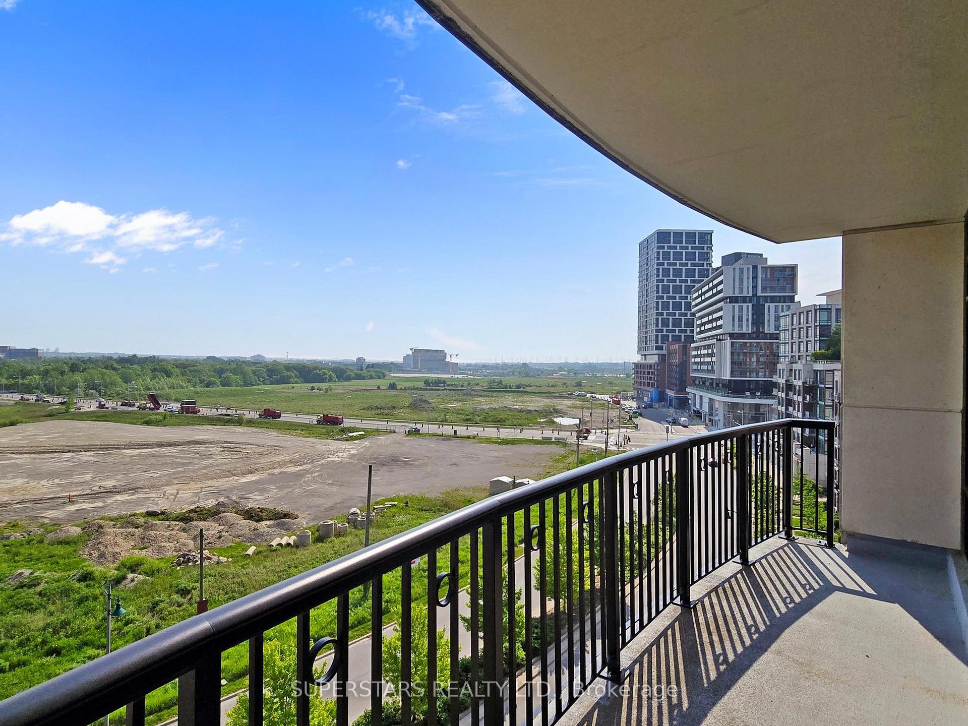 Photo 5 of Unit 703, 131 Upper Duke Crescent, Markham, Unionville — HOMEH