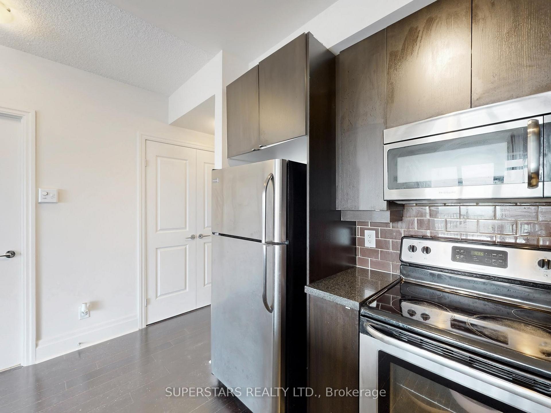 Photo 9 of Unit 703, 131 Upper Duke Crescent, Markham, Unionville — HOMEH