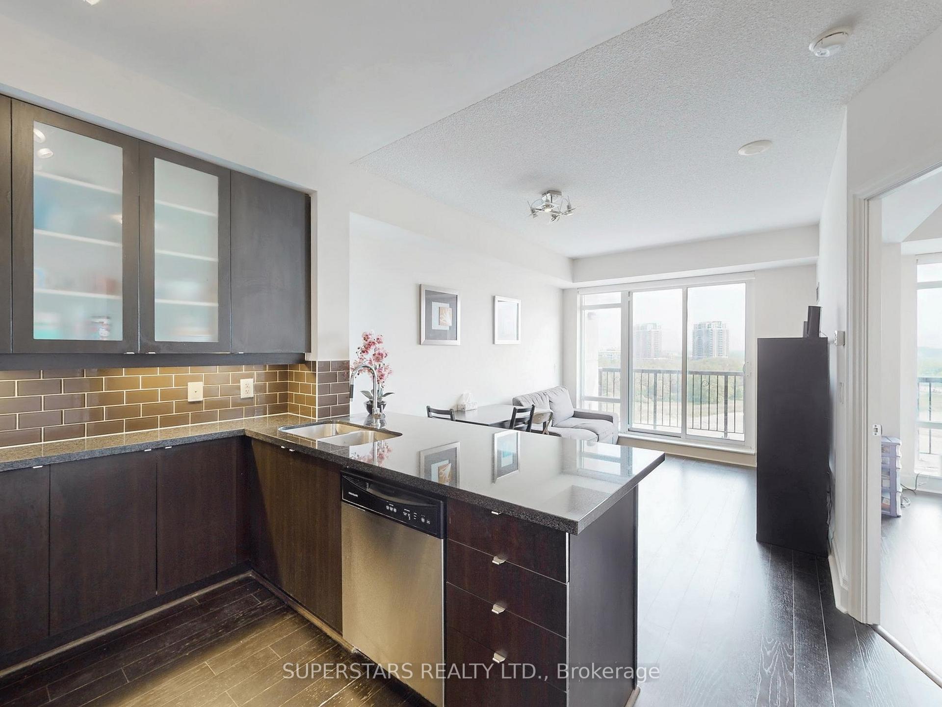 Photo 11 of Unit 703, 131 Upper Duke Crescent, Markham, Unionville — HOMEH