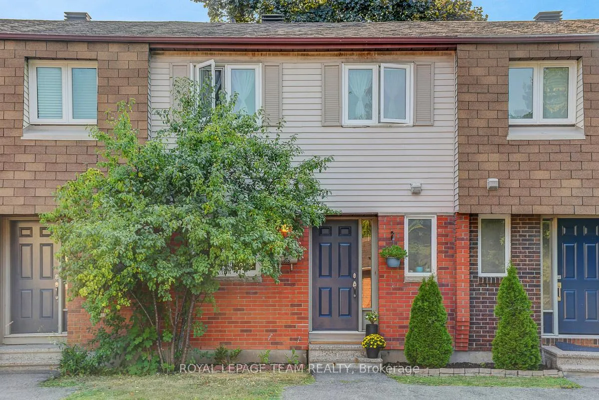 Front of Unit 15, 1302 Alness Court