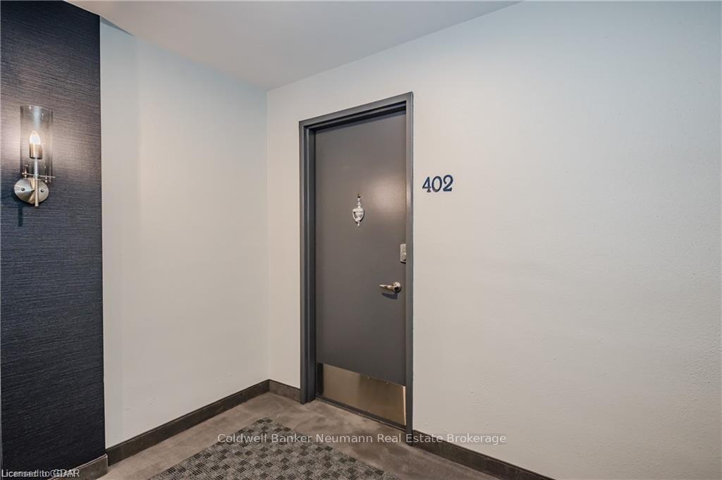 Photo 5 of Unit 402, 69 Herkimer Street, Hamilton, Durand — HOMEH