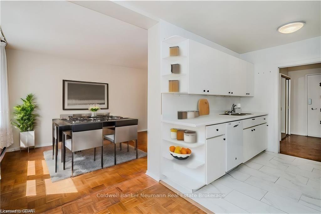 Photo 6 of Unit 402, 69 Herkimer Street, Hamilton, Durand — HOMEH