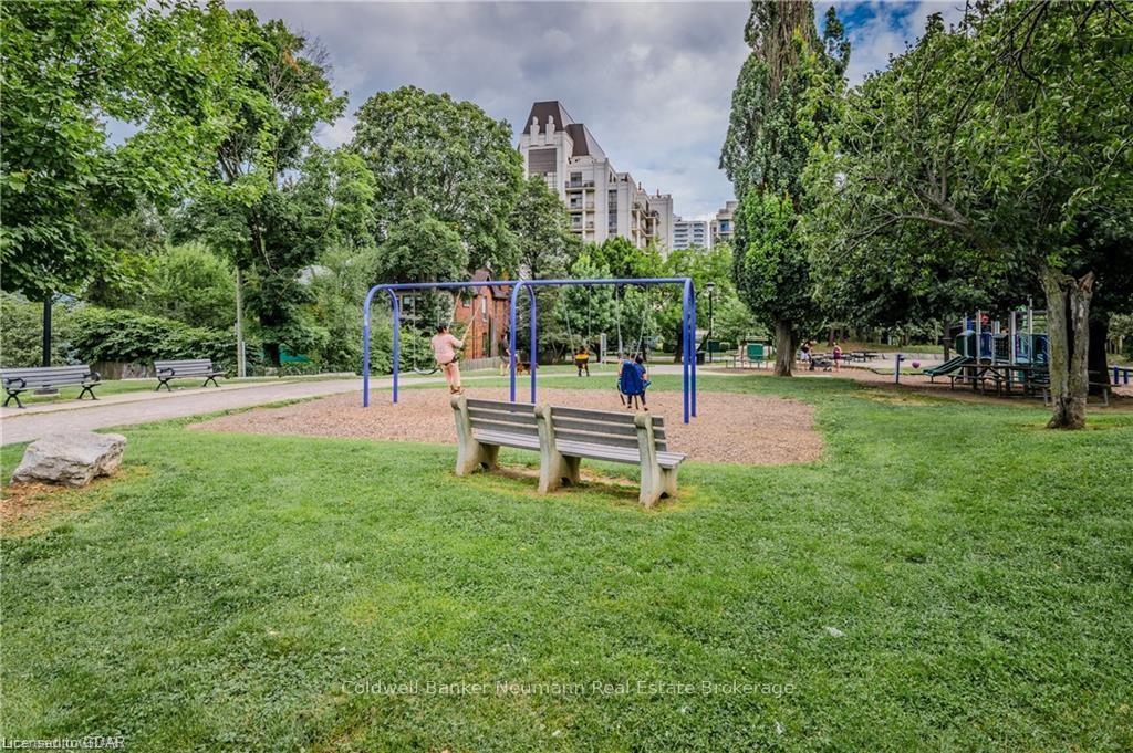 Photo 18 of Unit 402, 69 Herkimer Street, Hamilton, Durand — HOMEH