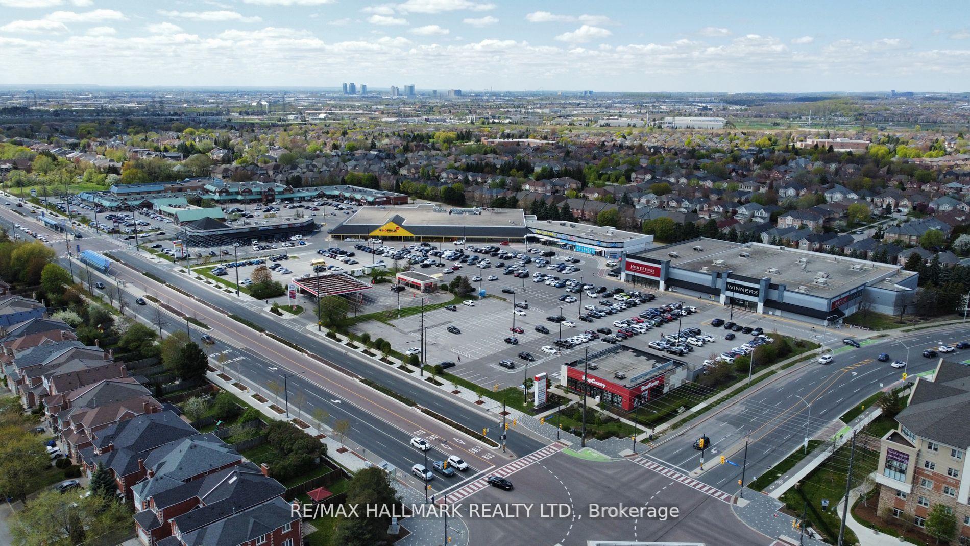 Photo 1 of Unit 4, 735 New Westminster Drive, Vaughan, Brownridge — HOMEH