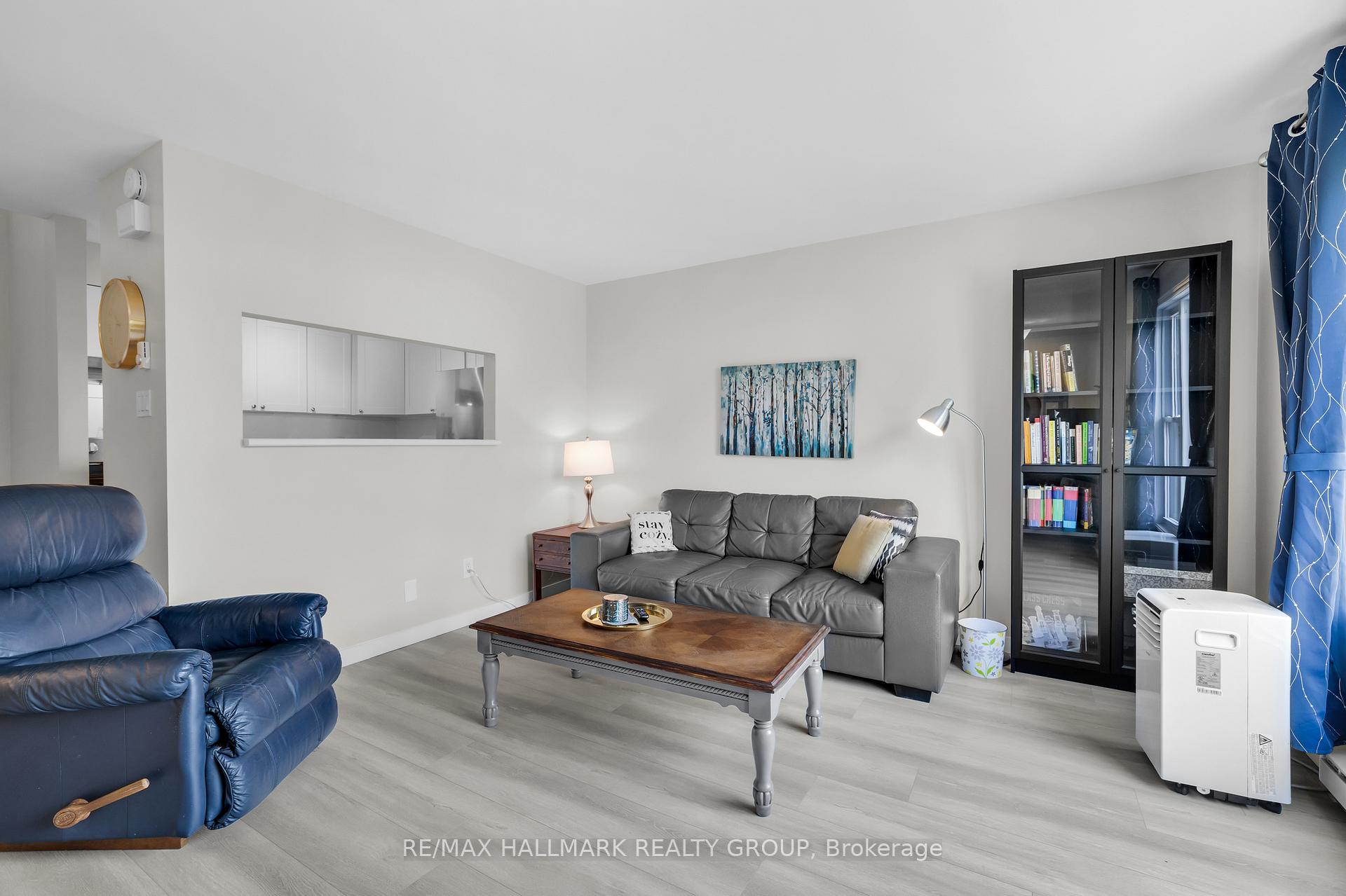 Photo 6 of Unit C, 19 Banner Road, Ottawa, Sheahan Estates/Trend Village — HOMEH