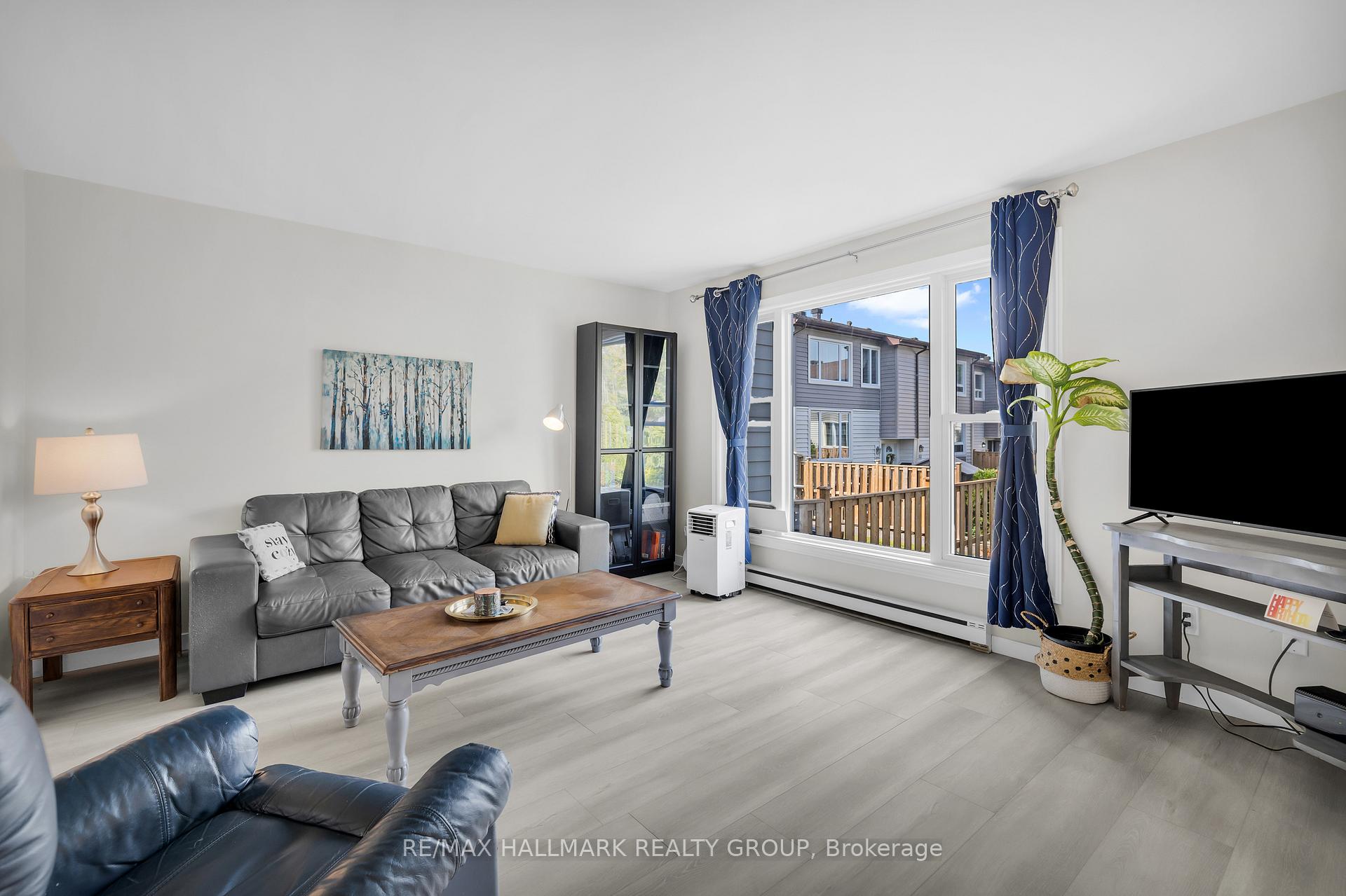 Photo 7 of Unit C, 19 Banner Road, Ottawa, Sheahan Estates/Trend Village — HOMEH