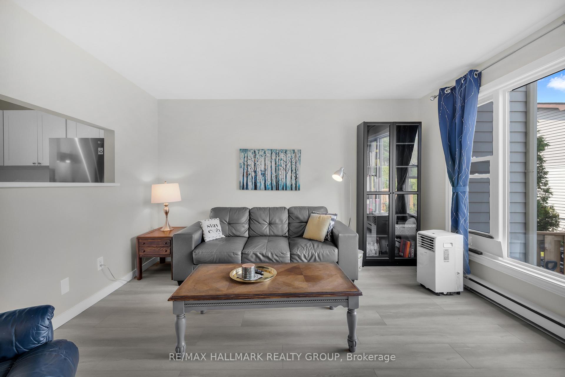 Photo 8 of Unit C, 19 Banner Road, Ottawa, Sheahan Estates/Trend Village — HOMEH