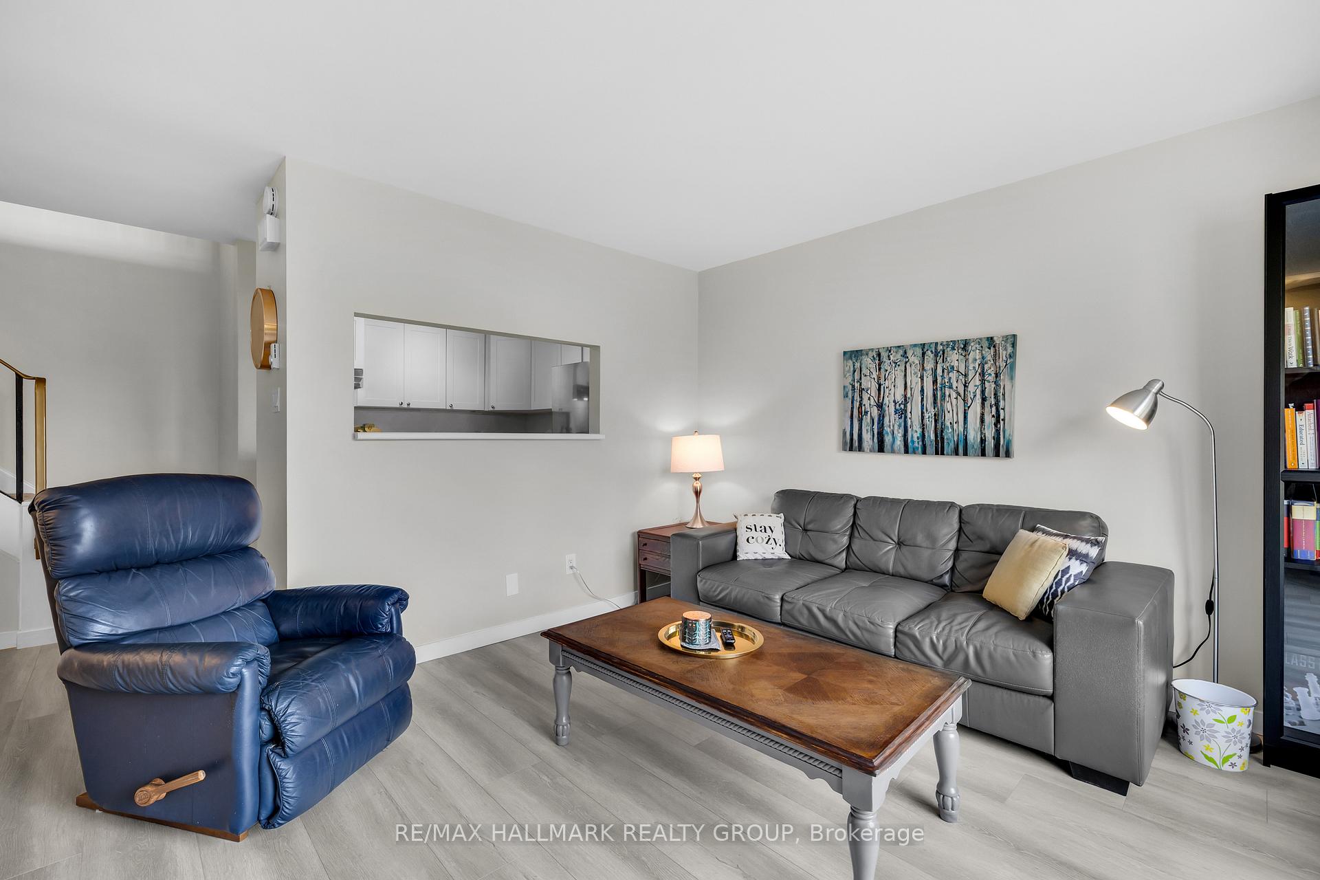 Photo 9 of Unit C, 19 Banner Road, Ottawa, Sheahan Estates/Trend Village — HOMEH