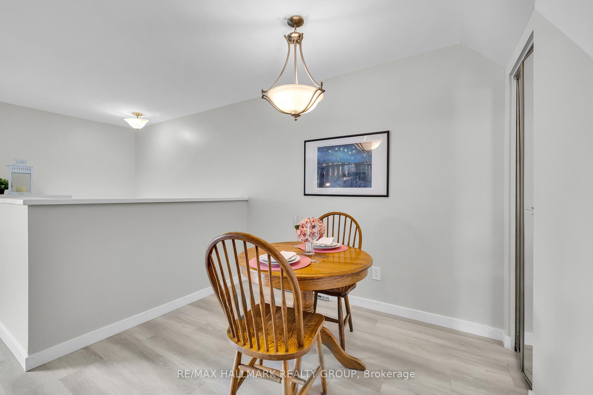 Photo 15 of Unit C, 19 Banner Road, Ottawa, Sheahan Estates/Trend Village — HOMEH