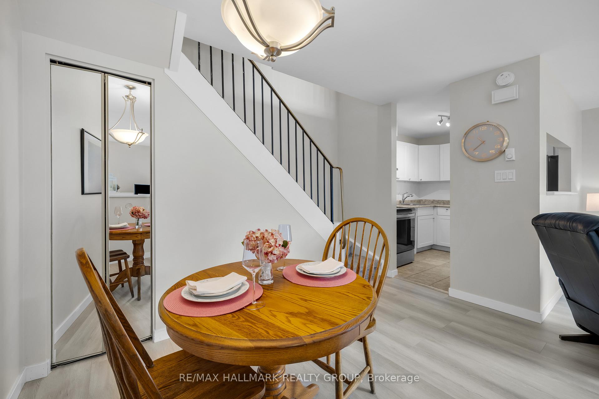 Photo 16 of Unit C, 19 Banner Road, Ottawa, Sheahan Estates/Trend Village — HOMEH