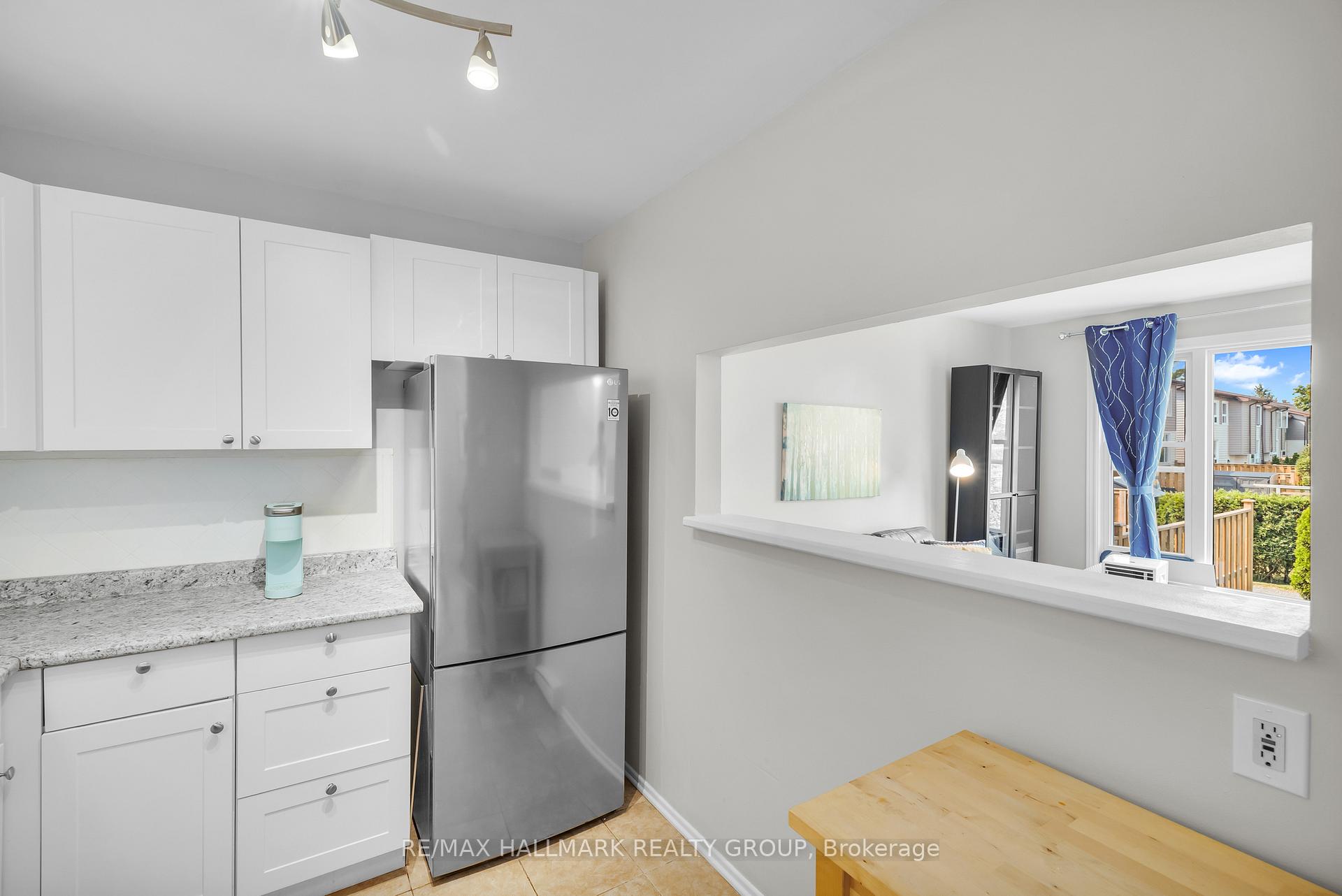 Photo 23 of Unit C, 19 Banner Road, Ottawa, Sheahan Estates/Trend Village — HOMEH