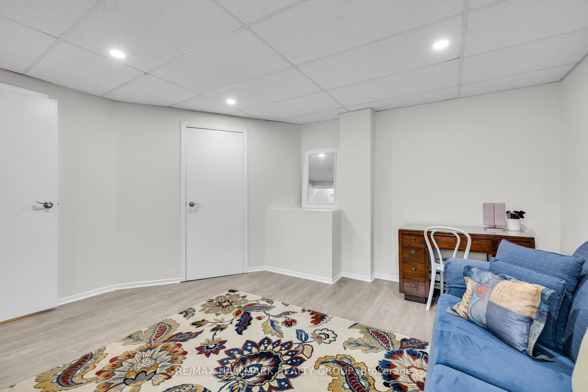 Photo 38 of Unit C, 19 Banner Road, Ottawa, Sheahan Estates/Trend Village — HOMEH