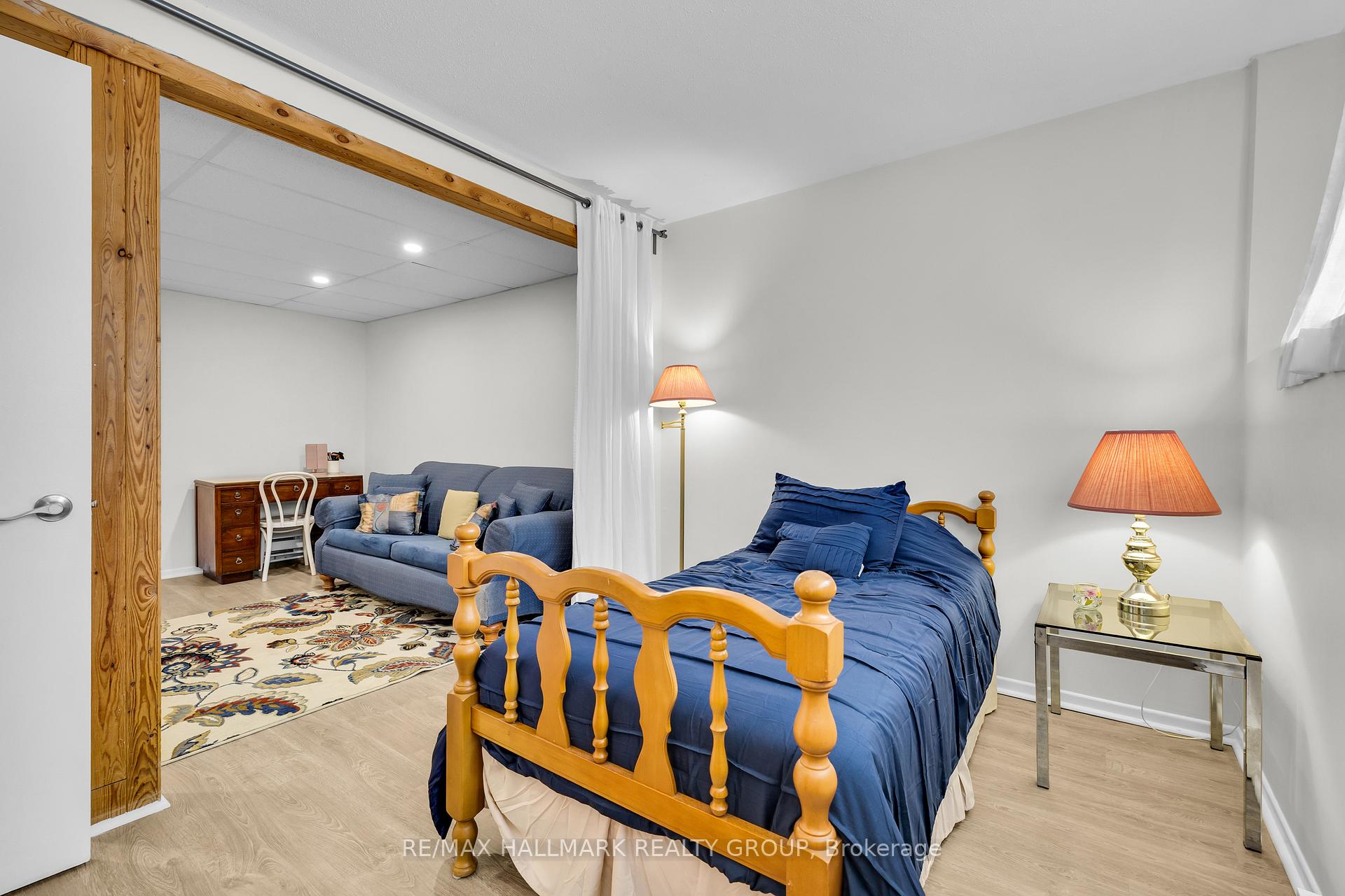 Photo 39 of Unit C, 19 Banner Road, Ottawa, Sheahan Estates/Trend Village — HOMEH