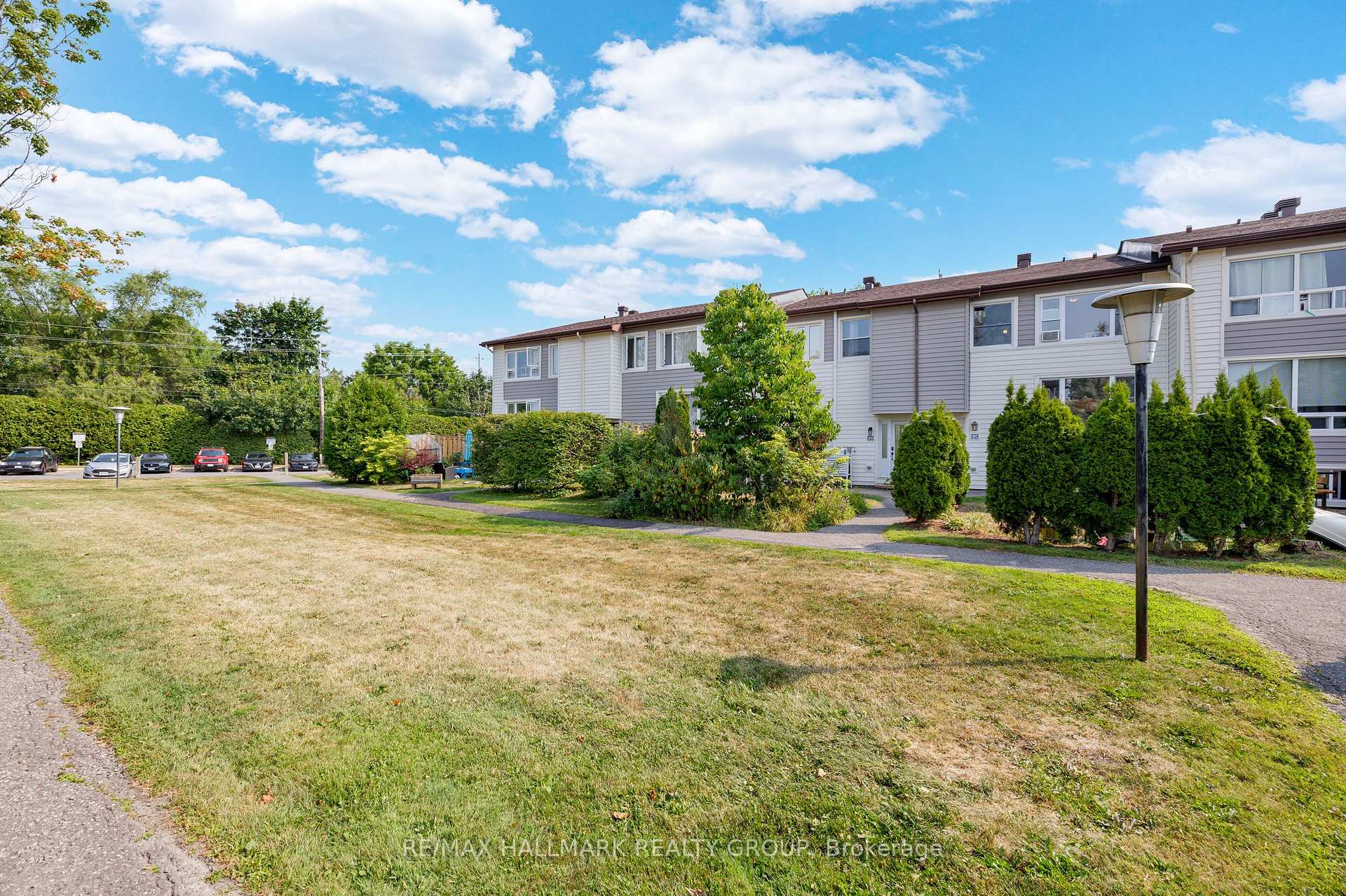 Photo 47 of Unit C, 19 Banner Road, Ottawa, Sheahan Estates/Trend Village — HOMEH