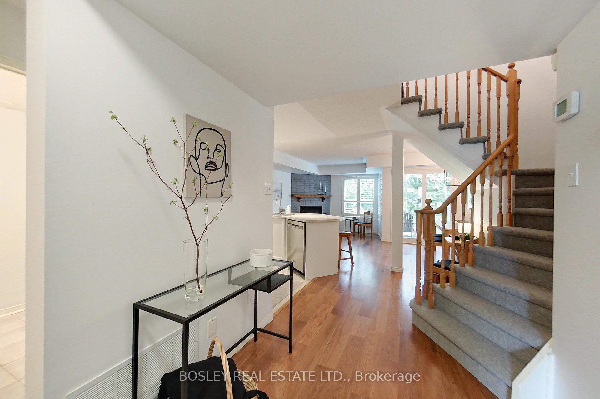Photo 2 of 21 Barker Boulevard, Collingwood — HOMEH