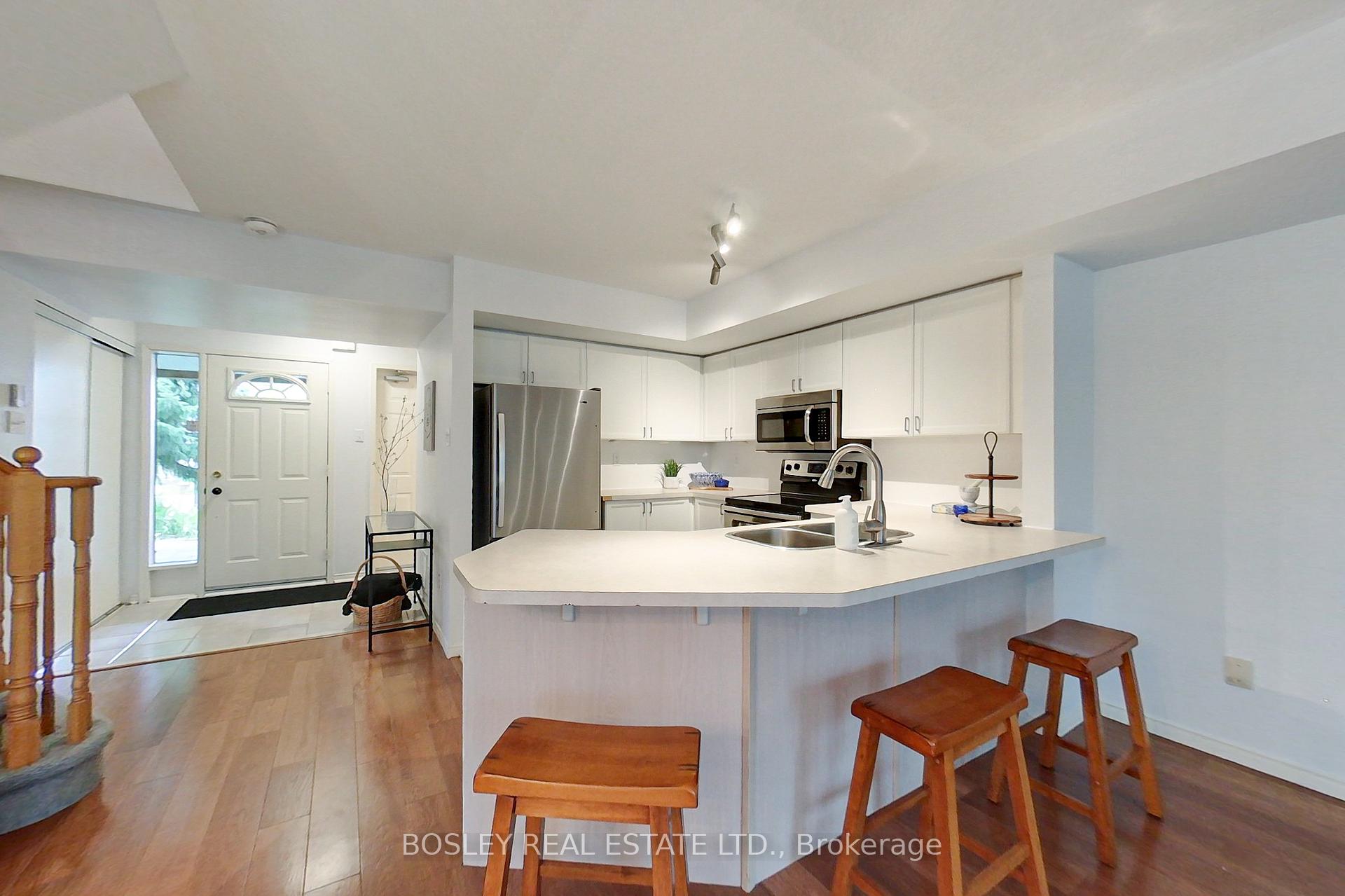 Photo 9 of 21 Barker Boulevard, Collingwood — HOMEH