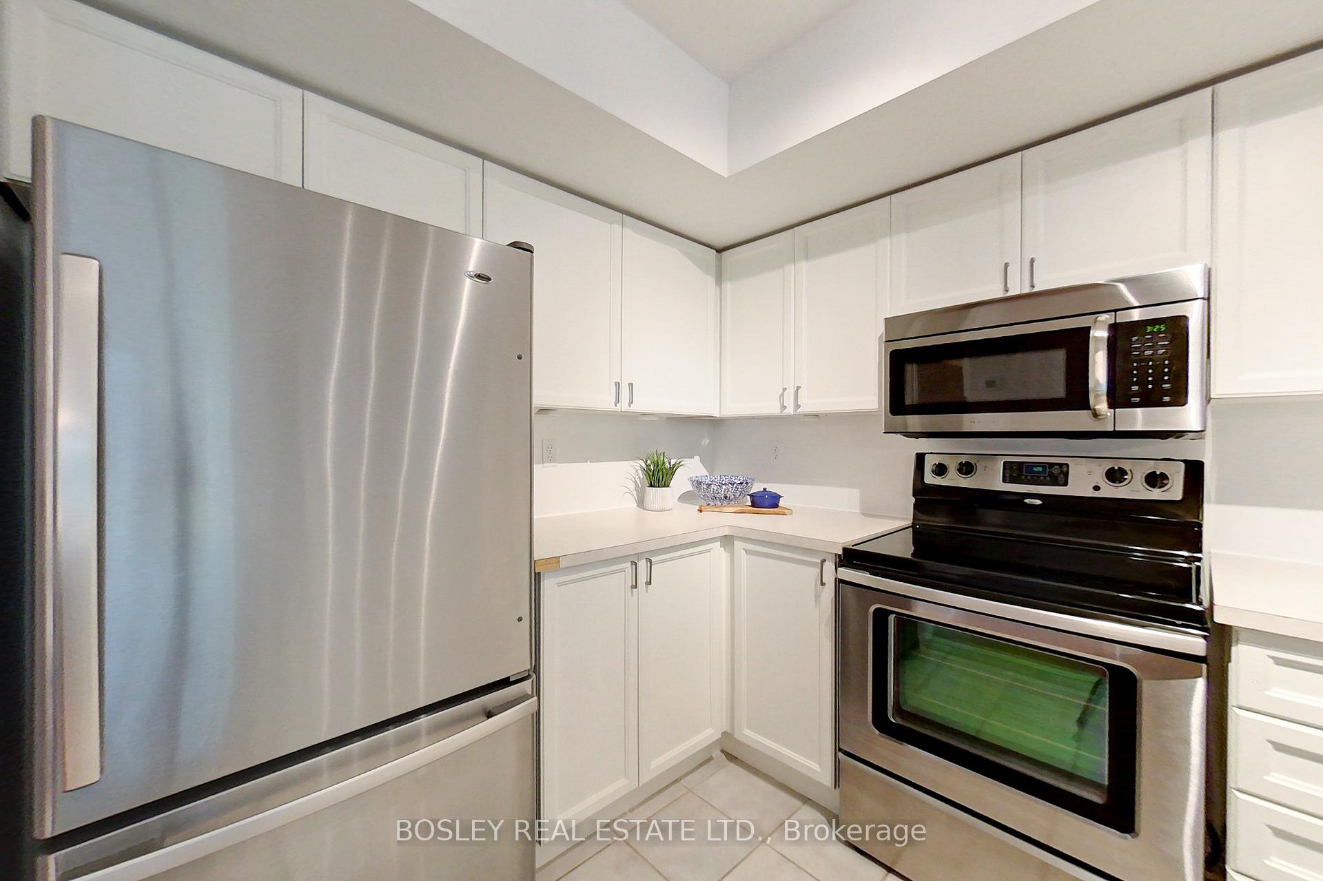 Photo 11 of 21 Barker Boulevard, Collingwood — HOMEH