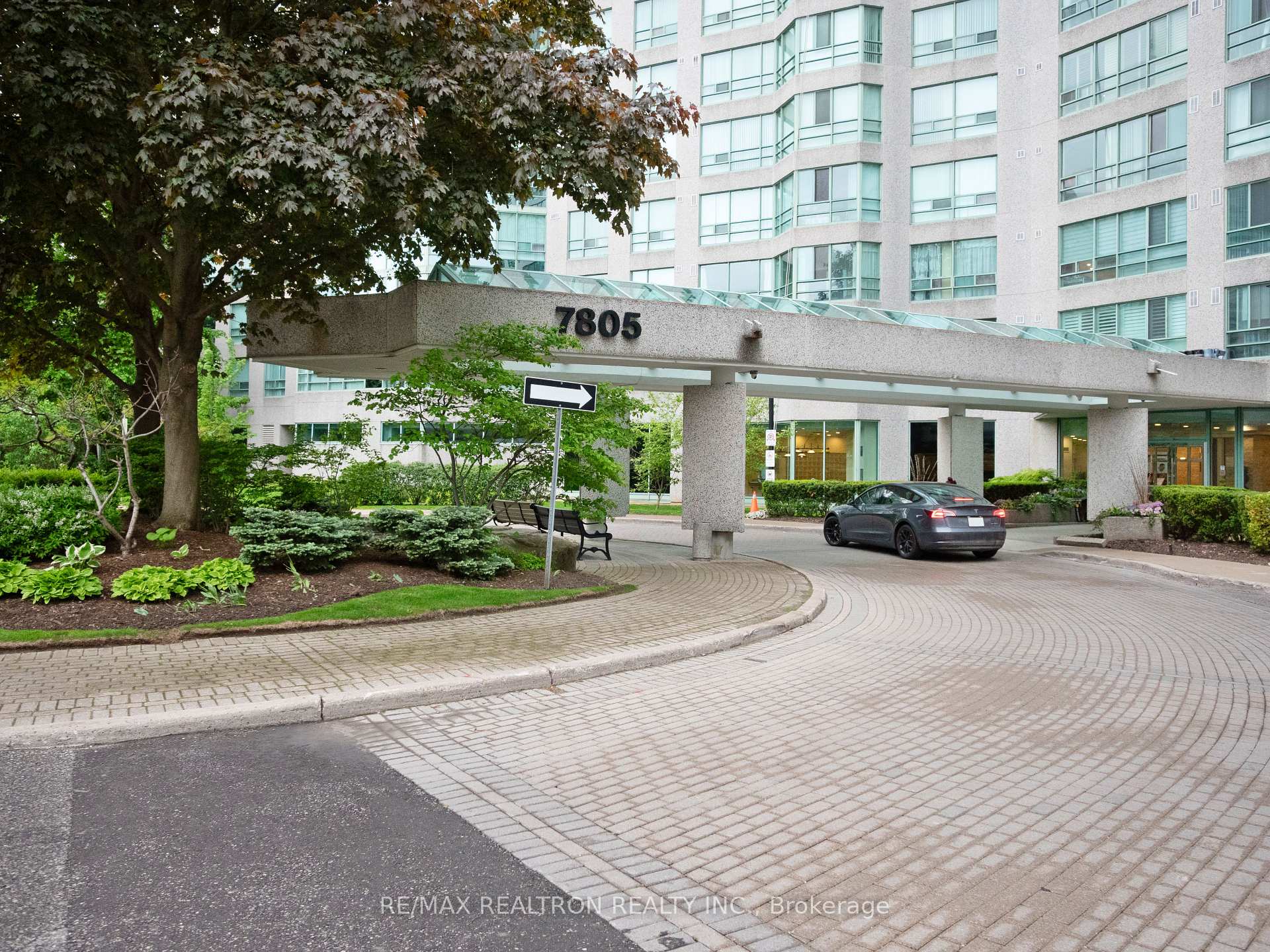 Photo 2 of Unit 204, 7805 Bayview Avenue, Markham, Aileen-Willowbrook — HOMEH