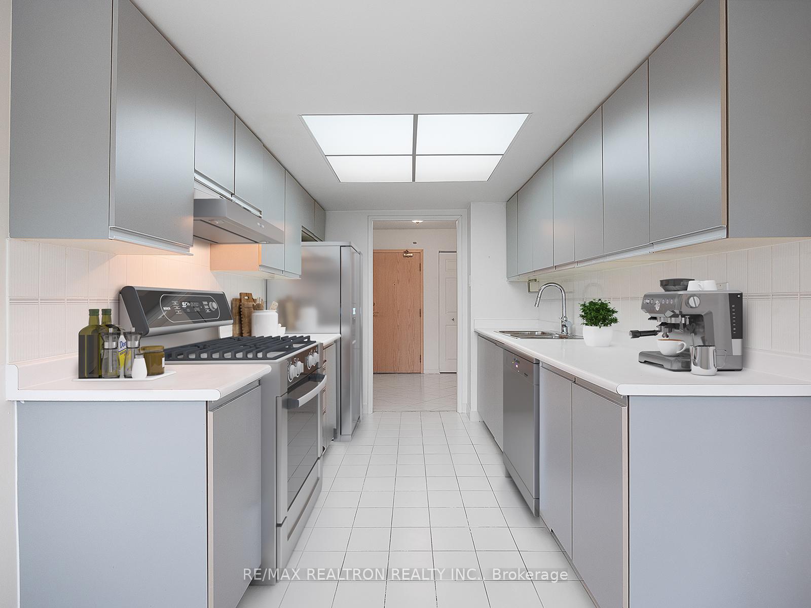 Photo 19 of Unit 204, 7805 Bayview Avenue, Markham, Aileen-Willowbrook — HOMEH