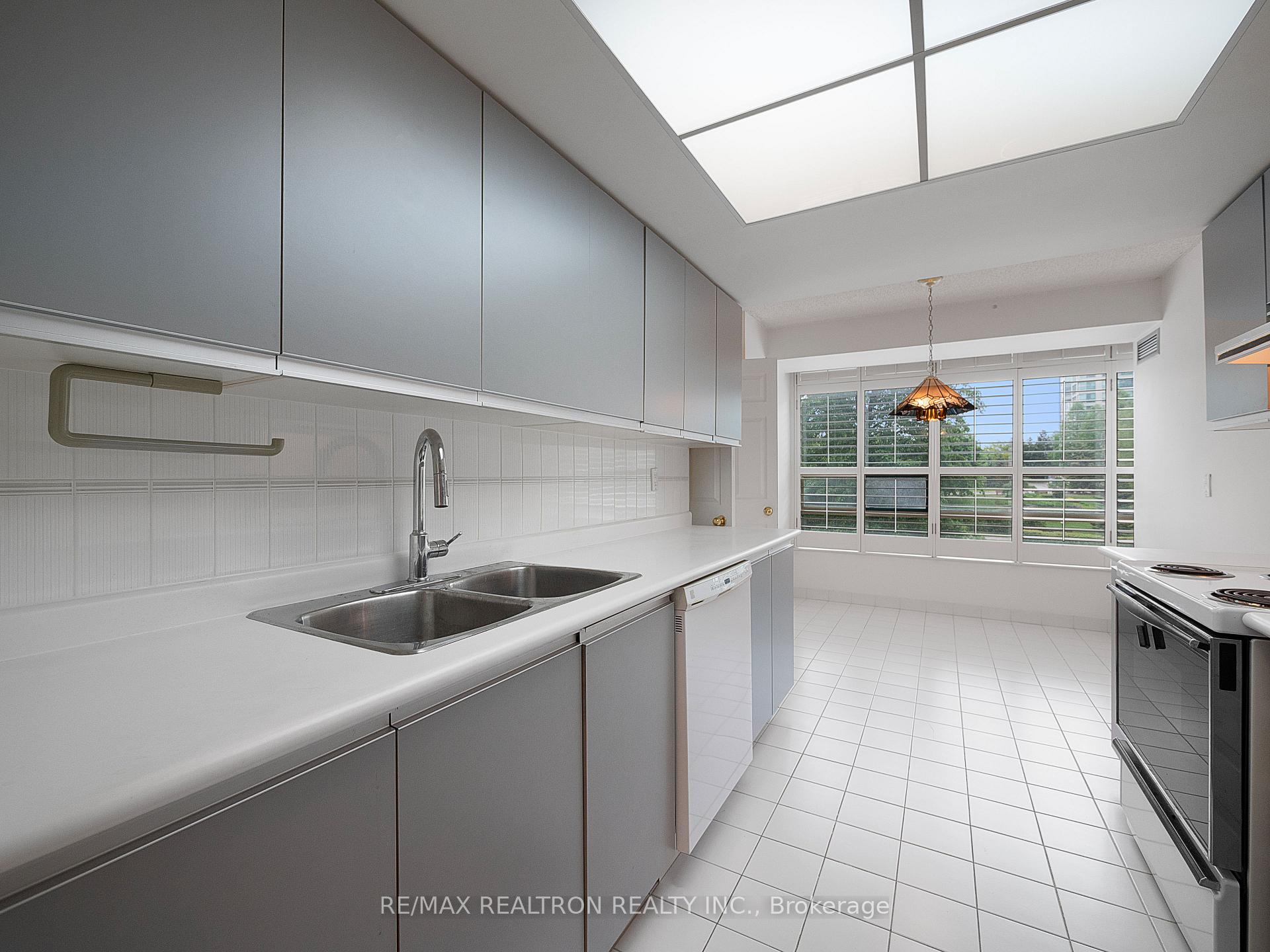 Photo 20 of Unit 204, 7805 Bayview Avenue, Markham, Aileen-Willowbrook — HOMEH