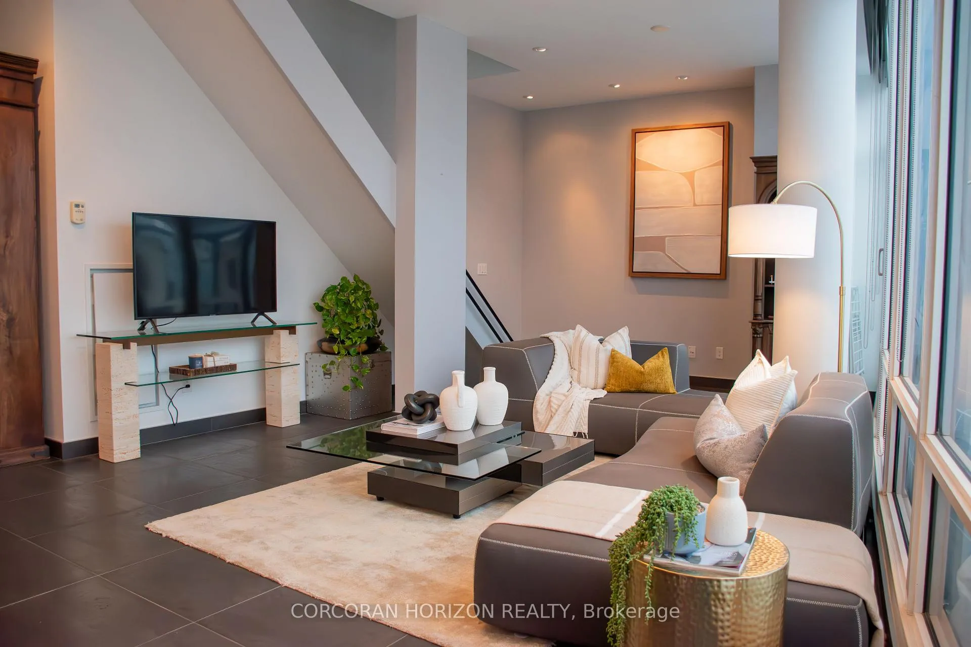Photo 3 of Unit PH3301, 1 Market Street, Toronto, Waterfront Communities — HOMEH