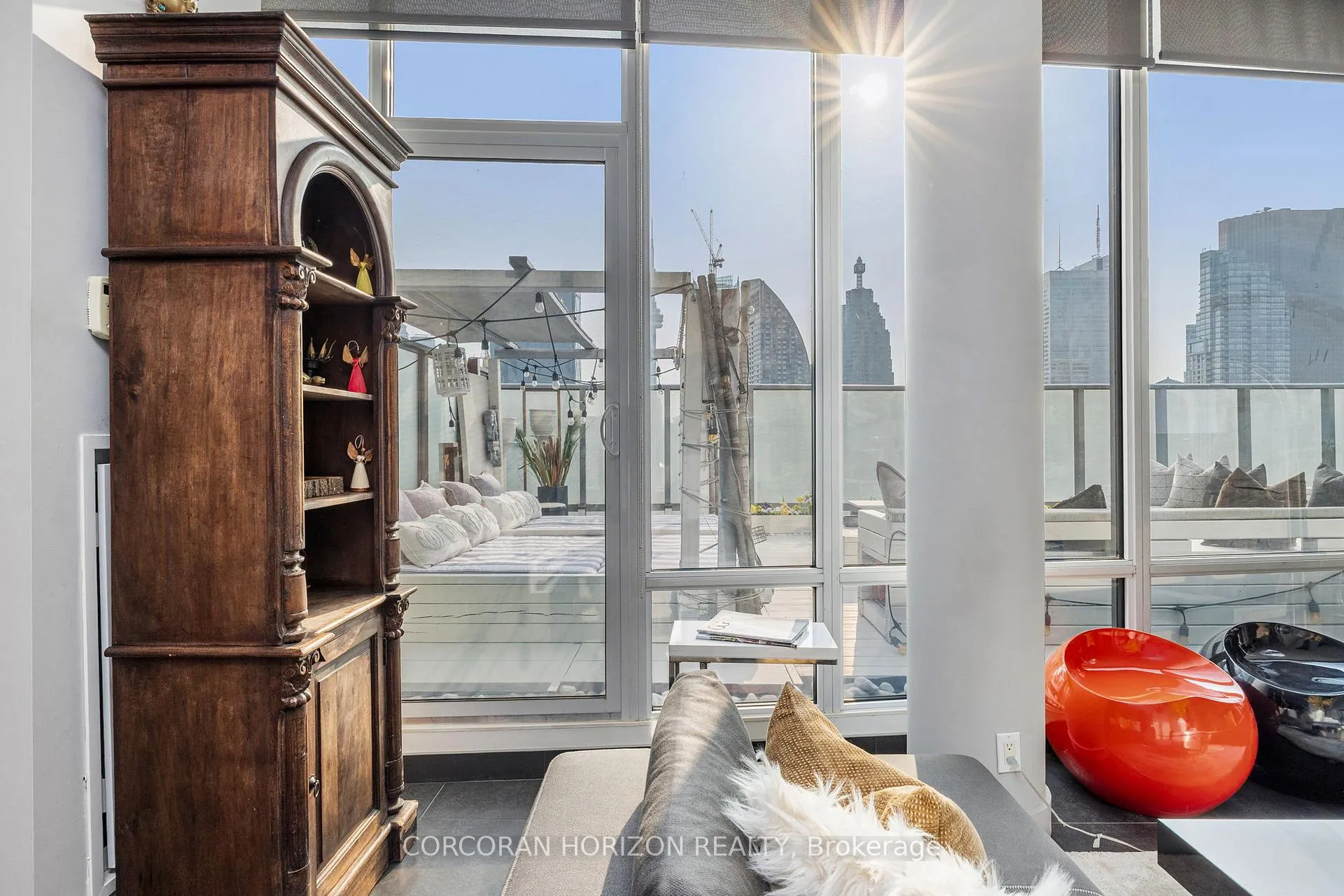 Photo 7 of Unit PH3301, 1 Market Street, Toronto, Waterfront Communities — HOMEH