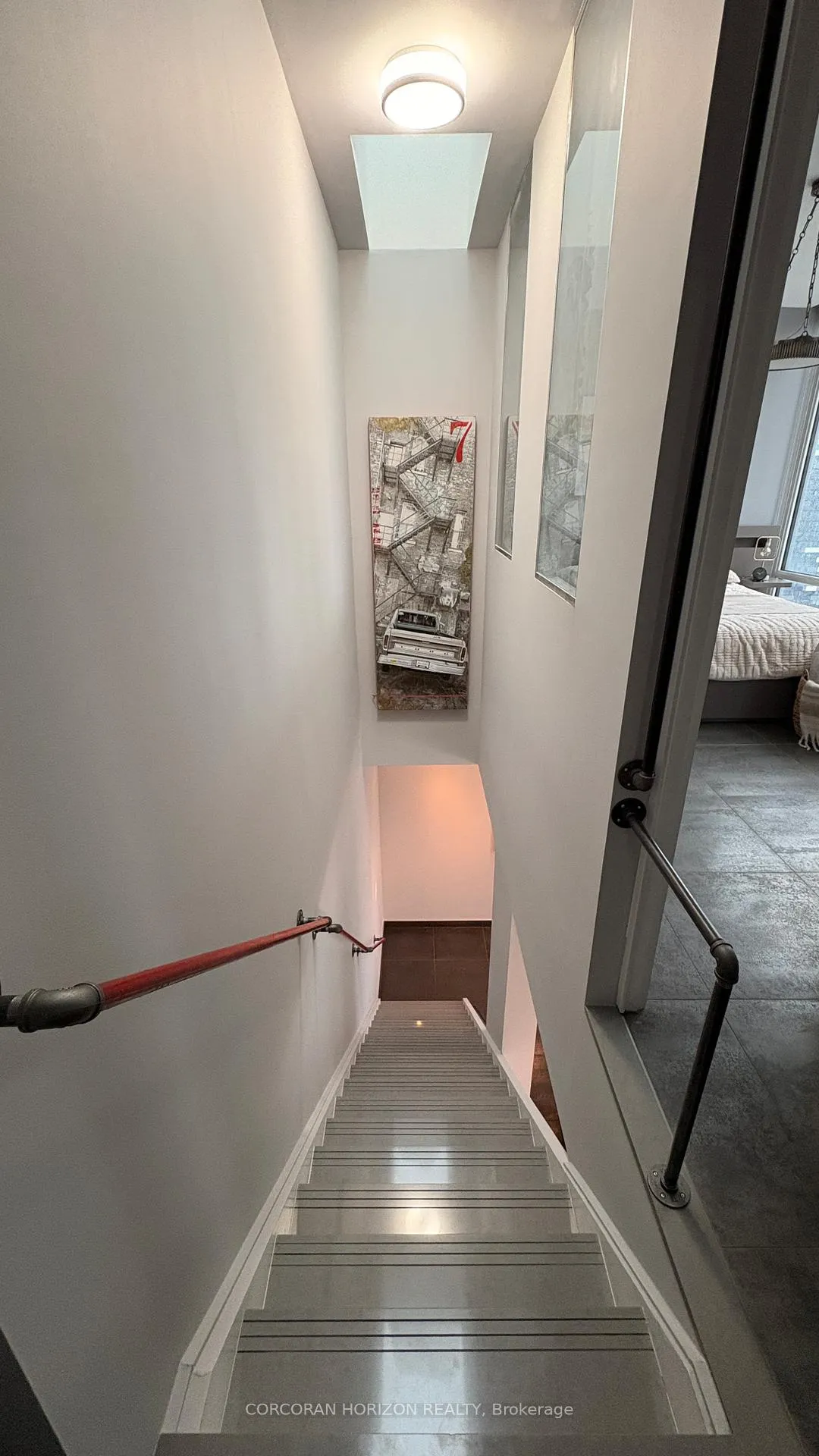 Photo 8 of Unit PH3301, 1 Market Street, Toronto, Waterfront Communities — HOMEH