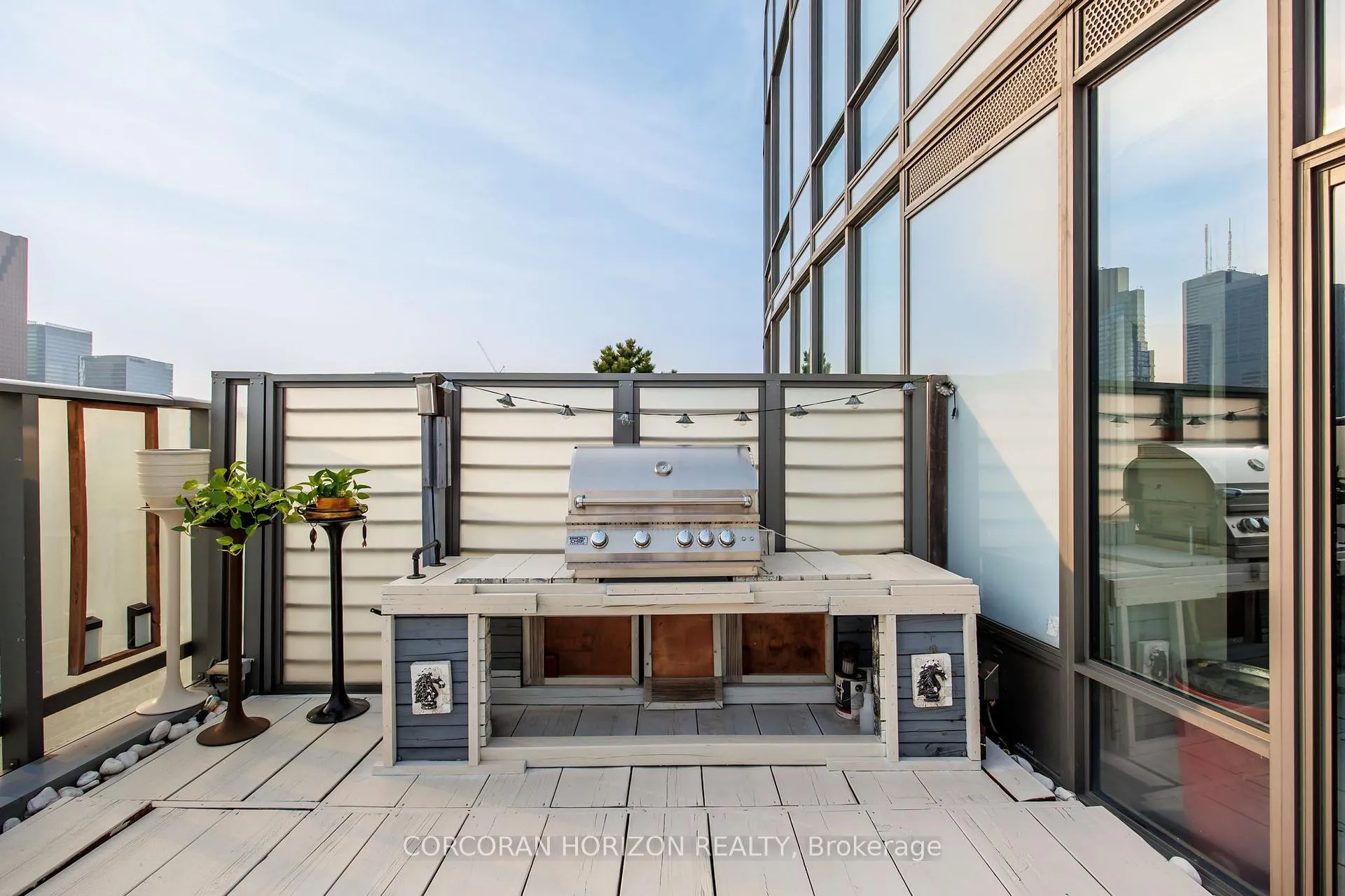 Photo 18 of Unit PH3301, 1 Market Street, Toronto, Waterfront Communities — HOMEH