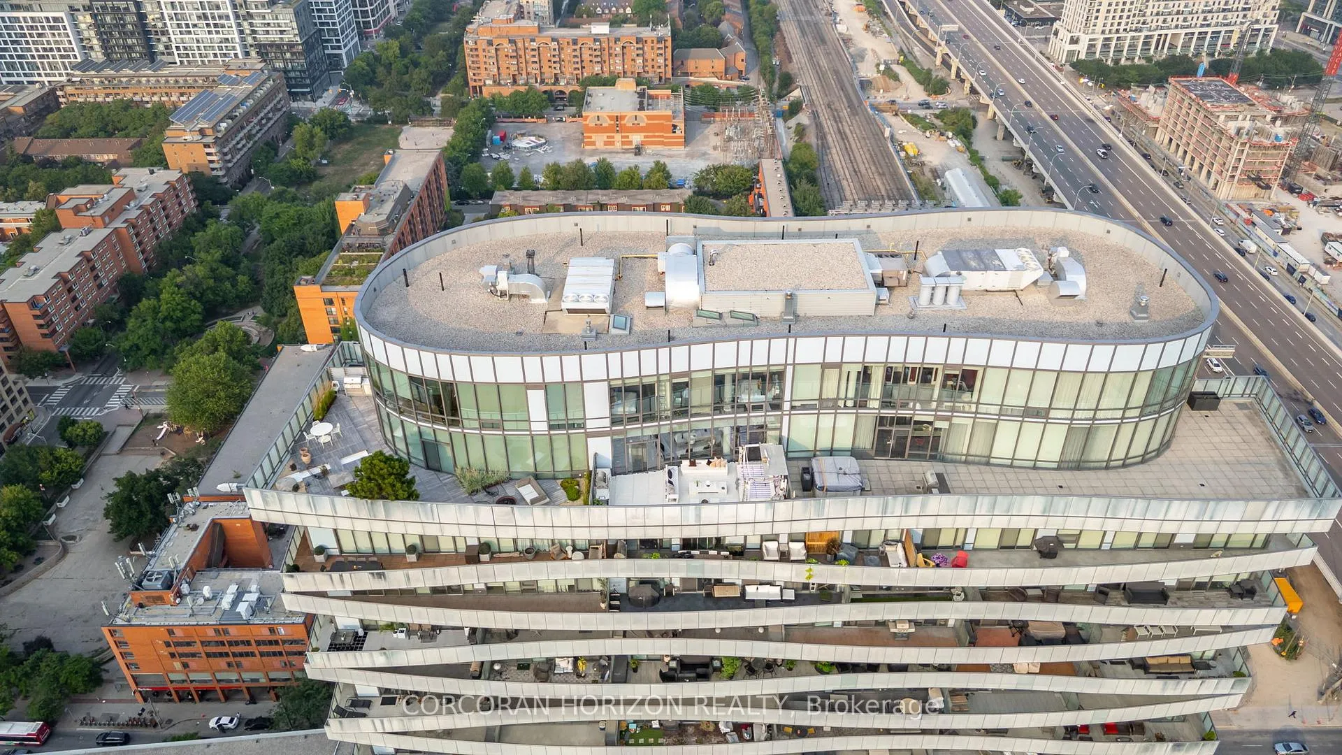 Photo 25 of Unit PH3301, 1 Market Street, Toronto, Waterfront Communities — HOMEH