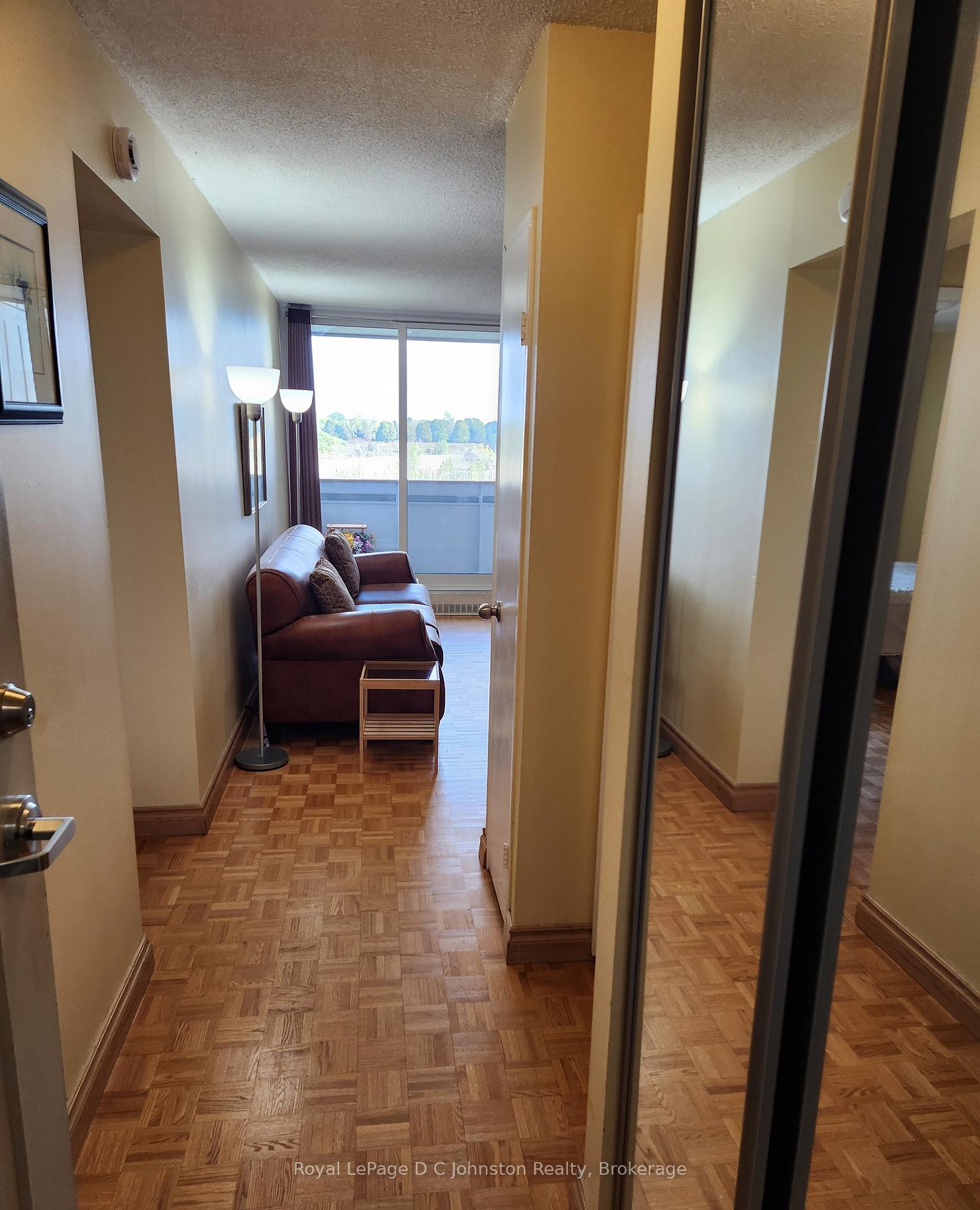 Photo 6 of Unit 806, 225 Harvard Place, Waterloo — HOMEH