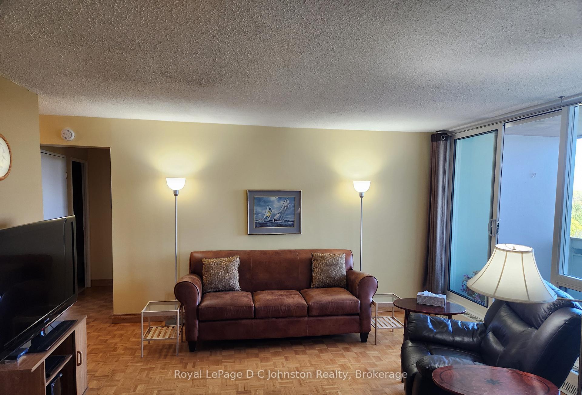 Photo 9 of Unit 806, 225 Harvard Place, Waterloo — HOMEH