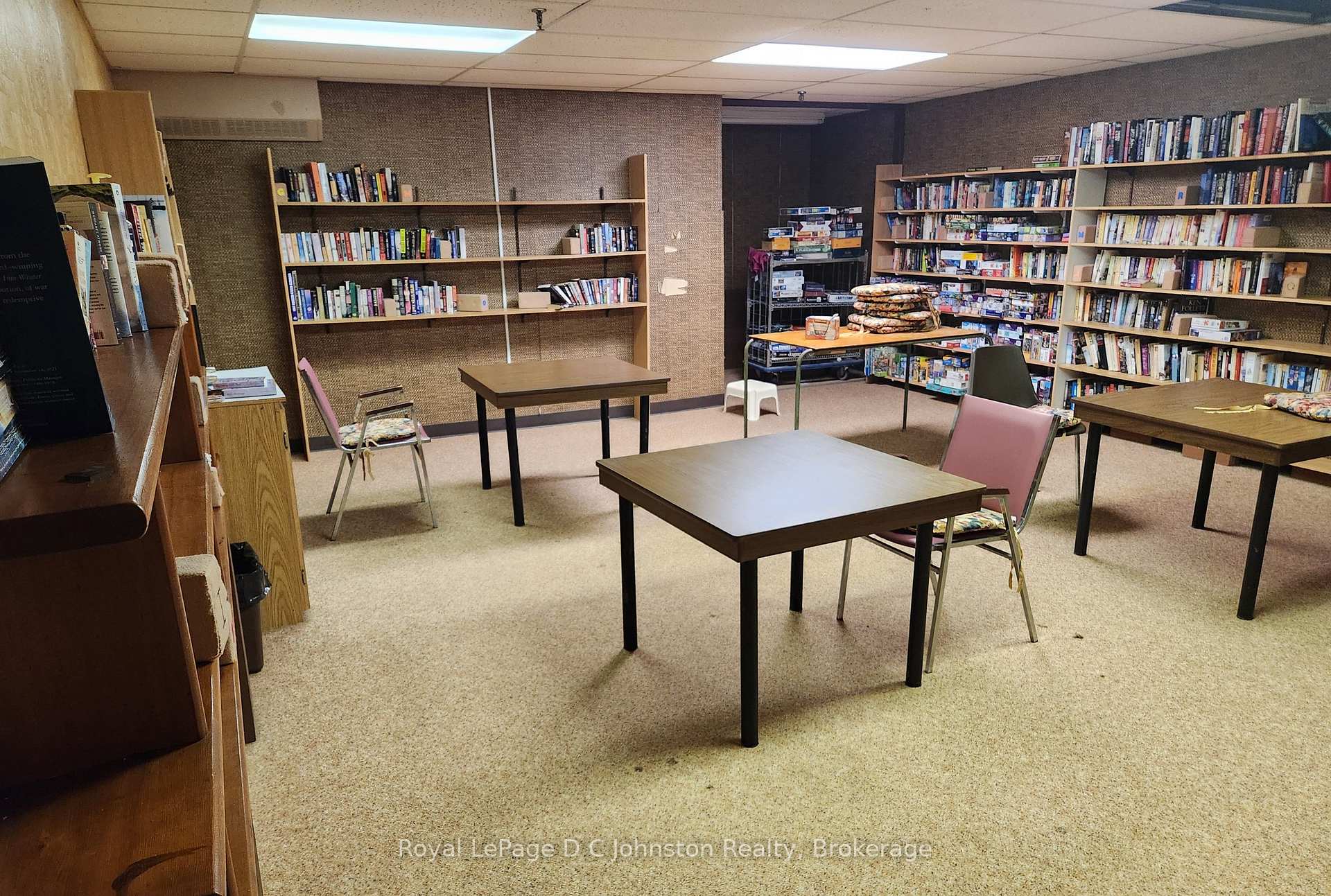 Photo 30 of Unit 806, 225 Harvard Place, Waterloo — HOMEH