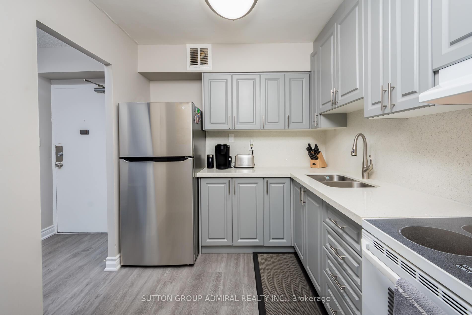 Photo 7 of Unit 1908, 330 Dixon Road, Etobicoke, Kingsview Village-The Westway — HOMEH