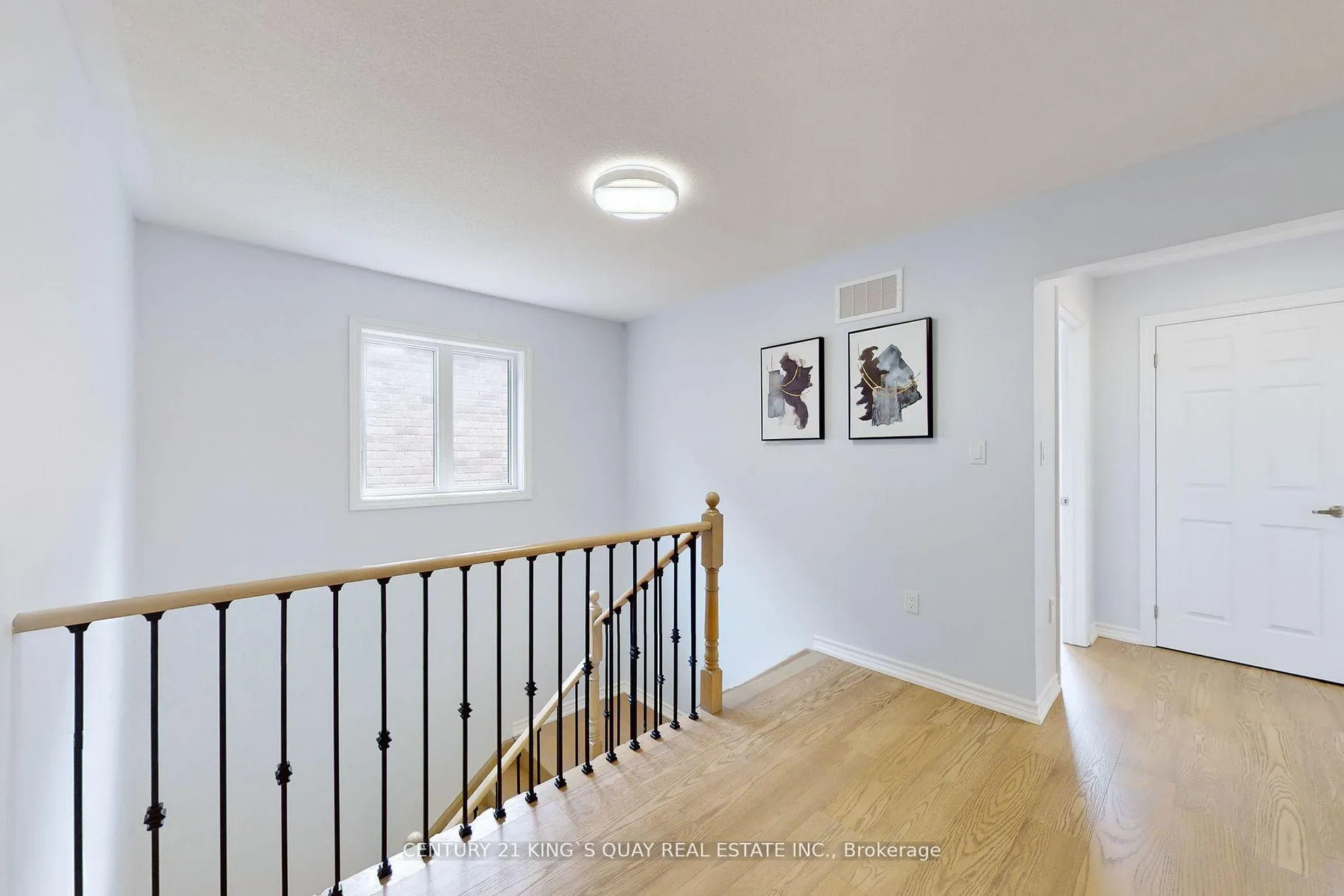 Photo 8 of 51 Crombie Street, Clarington, Bowmanville — HOMEH