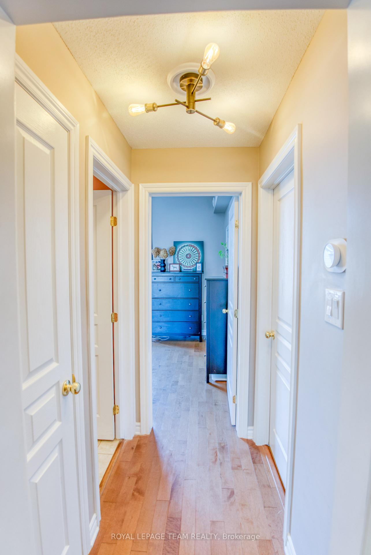 Photo 16 of 159 Eye Bright Crescent, Ottawa, Riverside South/Gloucester Glen — HOMEH