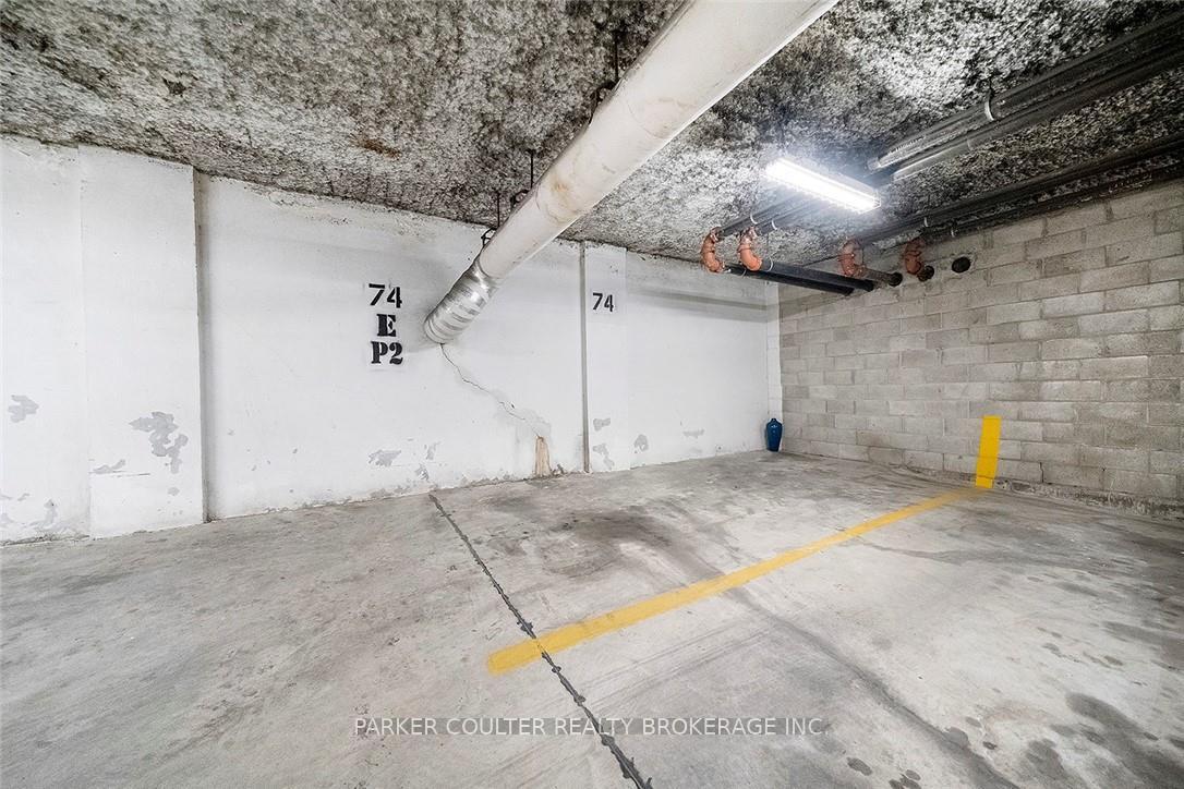 Front of Unit 74, 150 Dunlop Street E