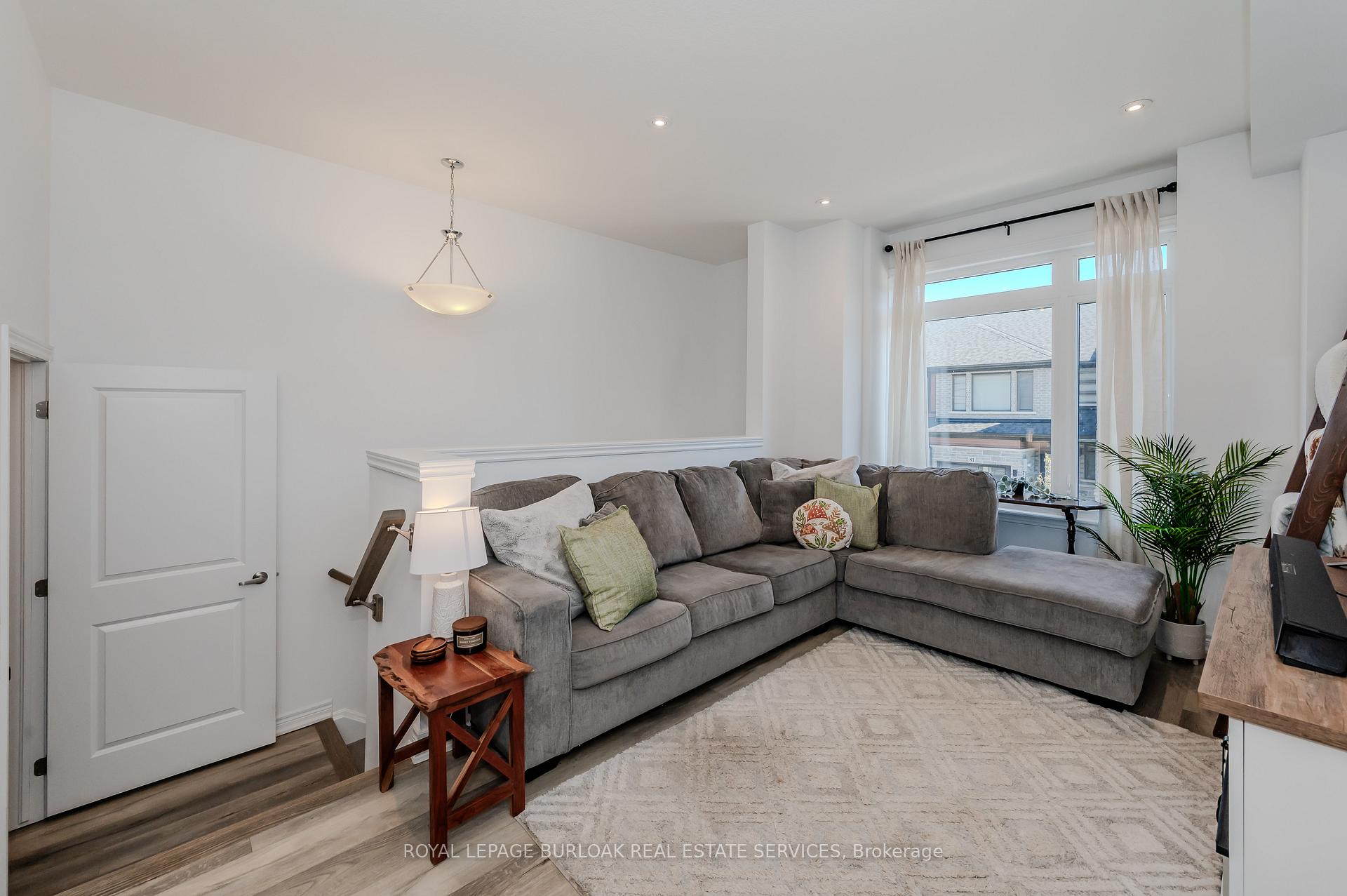Photo 10 of Unit 37, 120 Court Drive, Brant, Paris — HOMEH