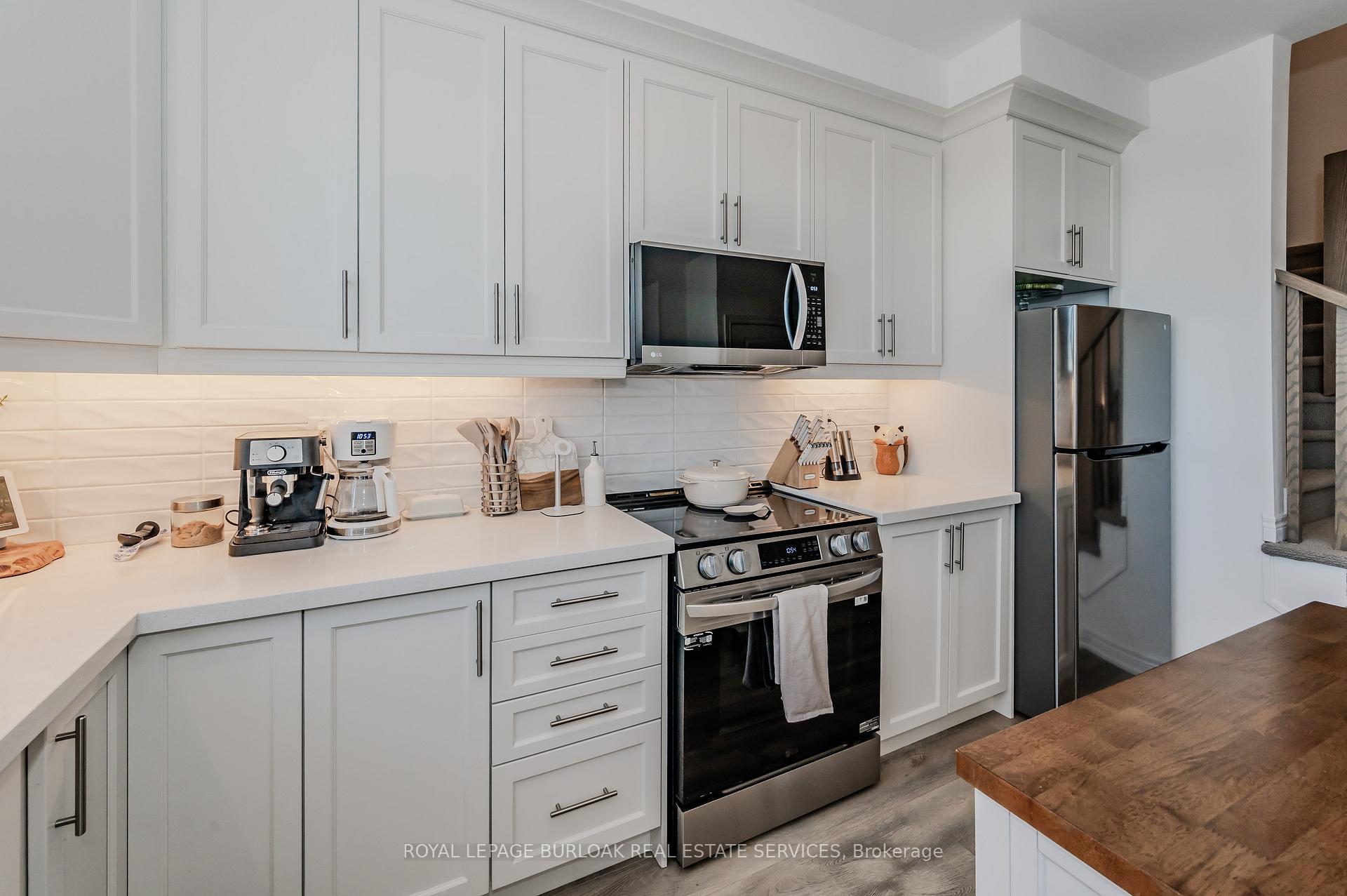 Photo 14 of Unit 37, 120 Court Drive, Brant, Paris — HOMEH