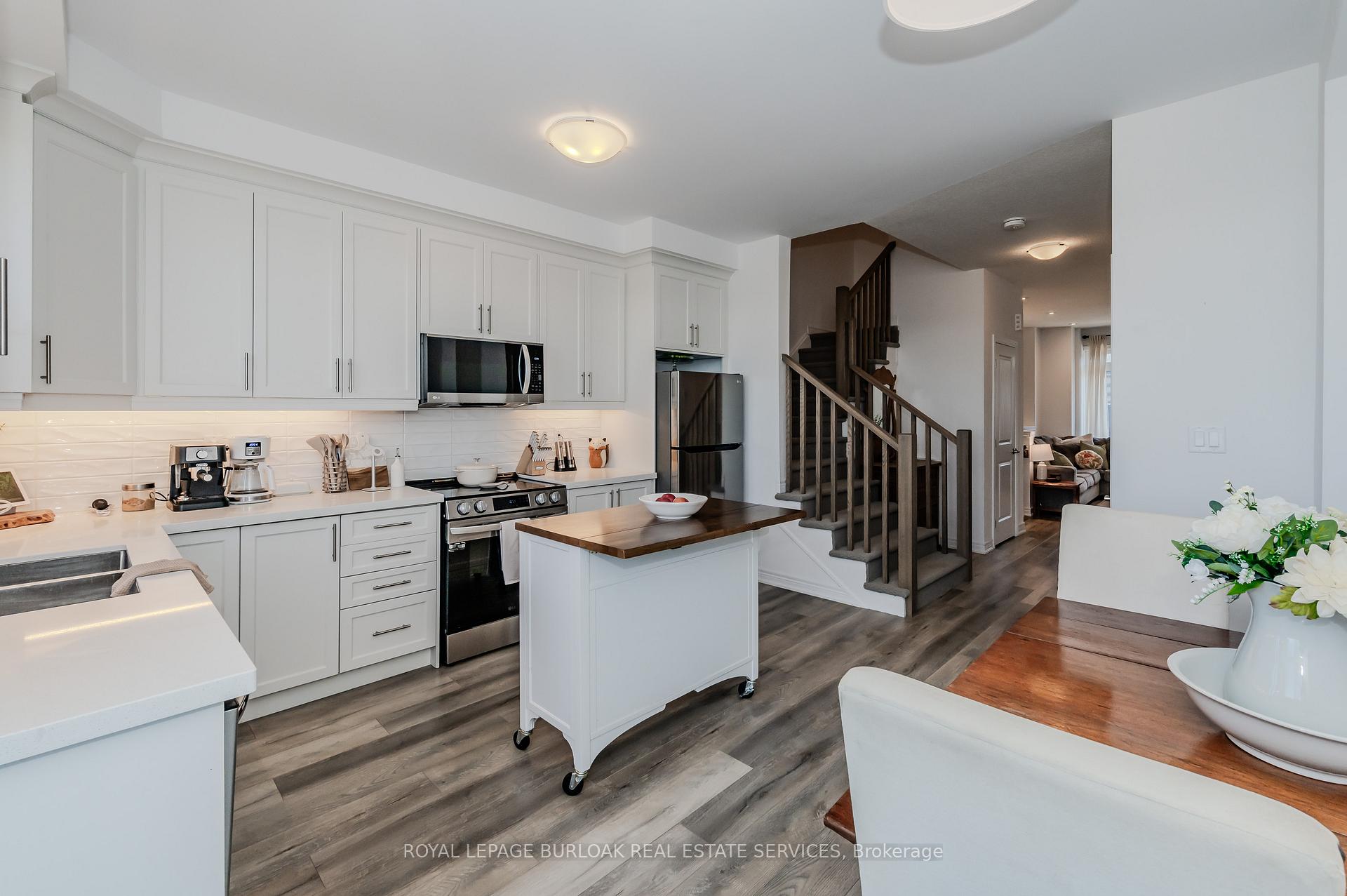 Photo 16 of Unit 37, 120 Court Drive, Brant, Paris — HOMEH