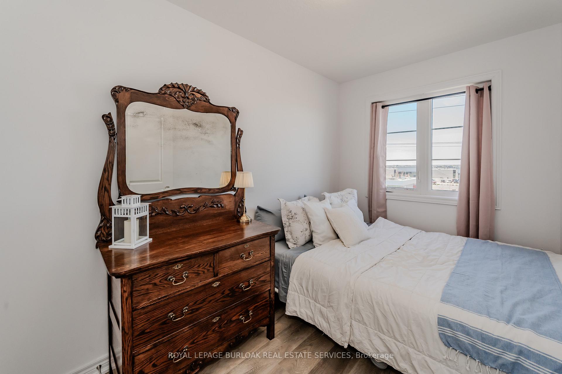 Photo 20 of Unit 37, 120 Court Drive, Brant, Paris — HOMEH