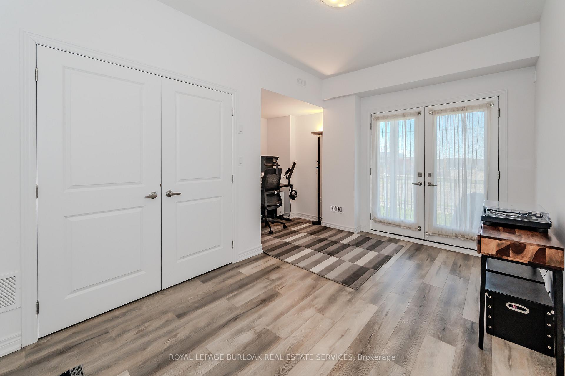 Photo 32 of Unit 37, 120 Court Drive, Brant, Paris — HOMEH