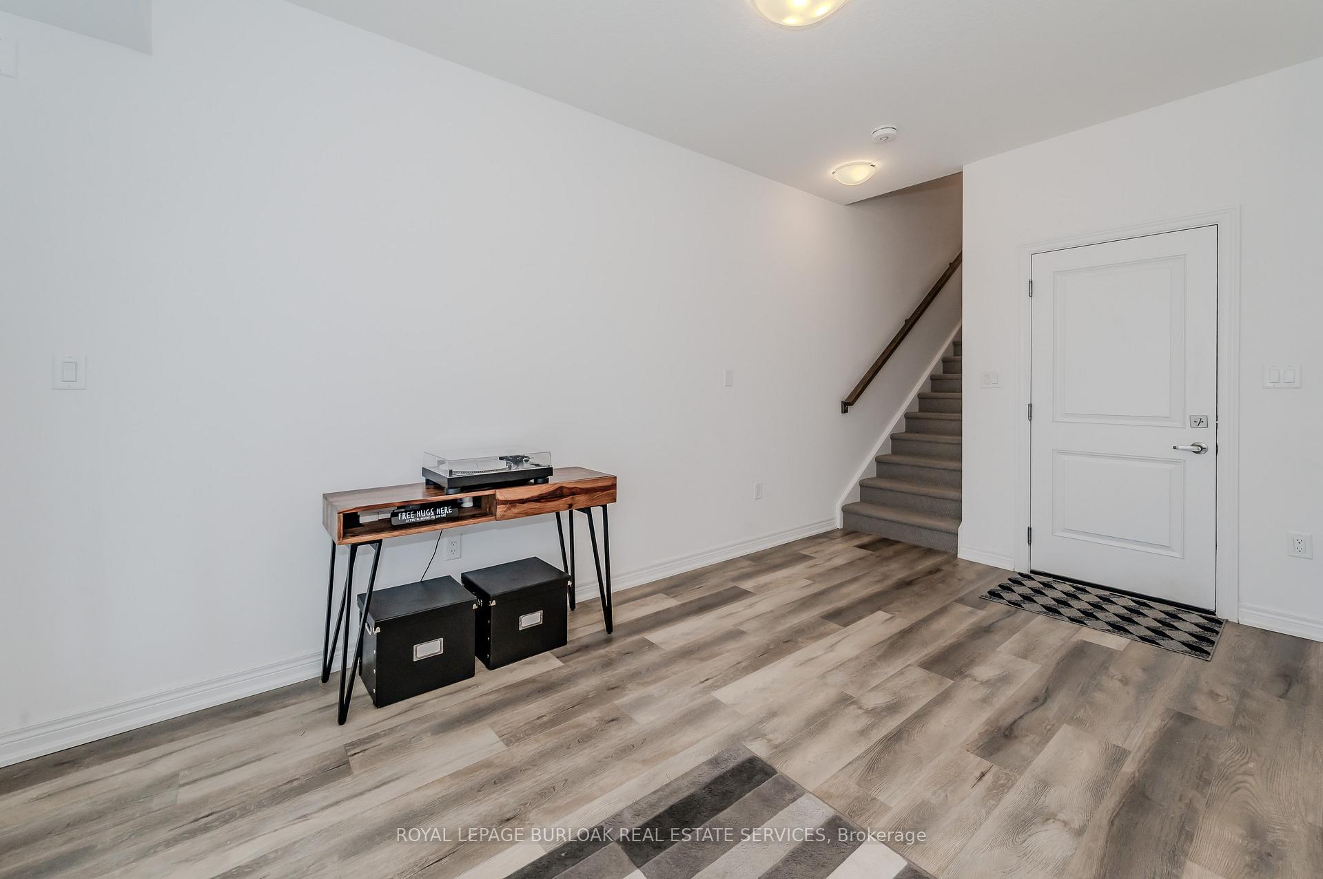Photo 34 of Unit 37, 120 Court Drive, Brant, Paris — HOMEH