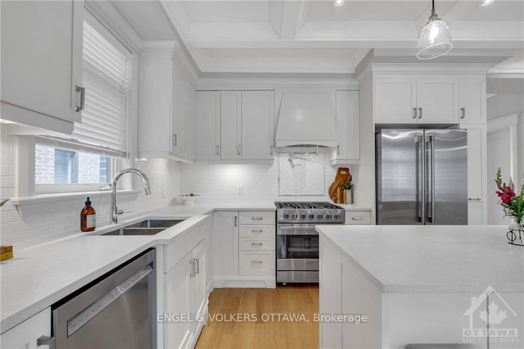 Photo 2 of 528 Cole Avenue, Ottawa, McKellar/Highland — HOMEH