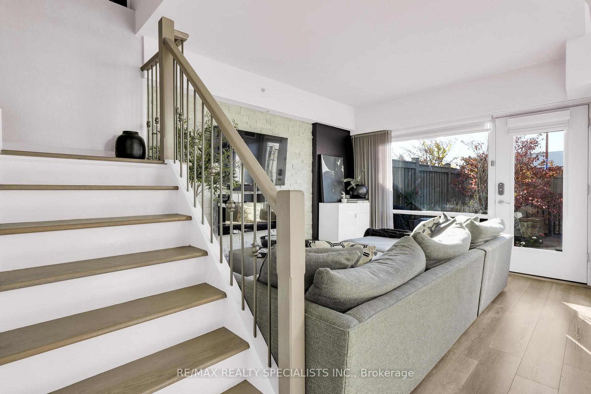 Photo 10 of Unit 105, 24 Woodstream Boulevard, Vaughan, Vaughan Grove — HOMEH