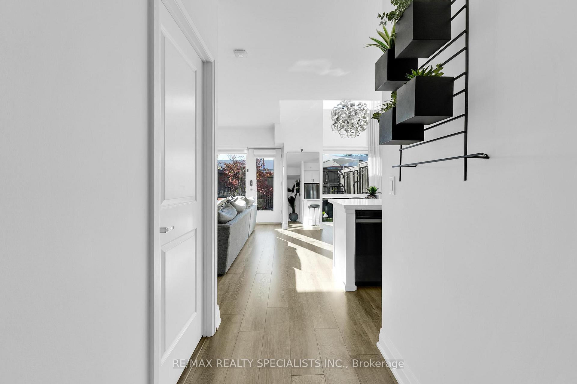 Photo 16 of Unit 105, 24 Woodstream Boulevard, Vaughan, Vaughan Grove — HOMEH