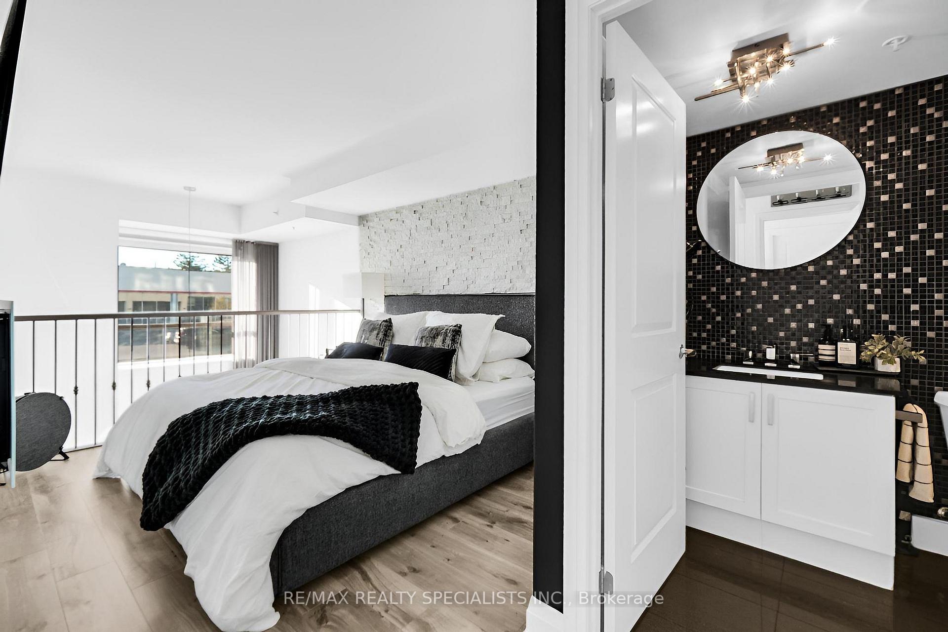 Photo 22 of Unit 105, 24 Woodstream Boulevard, Vaughan, Vaughan Grove — HOMEH